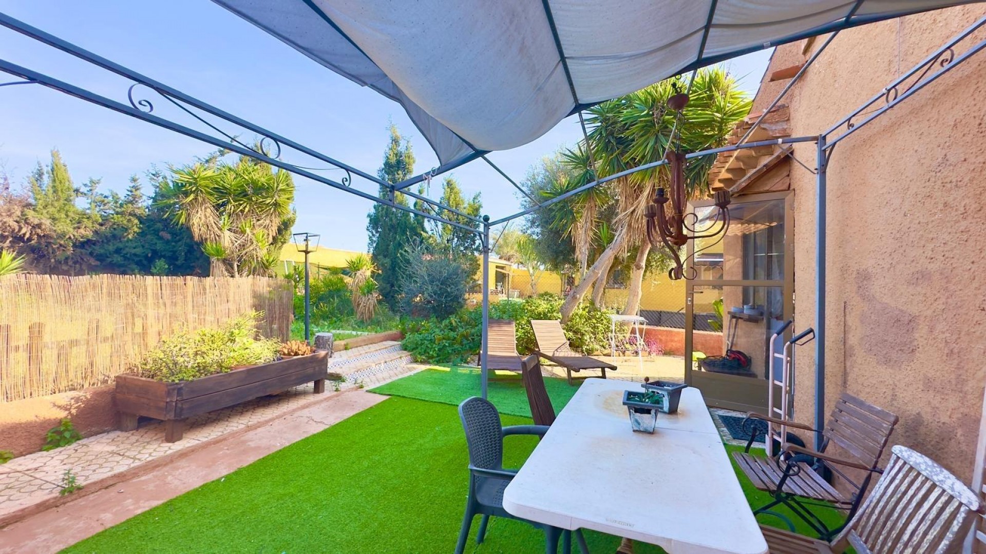 Resale - Freistehende Villa -
Torrevieja - Torreblanca