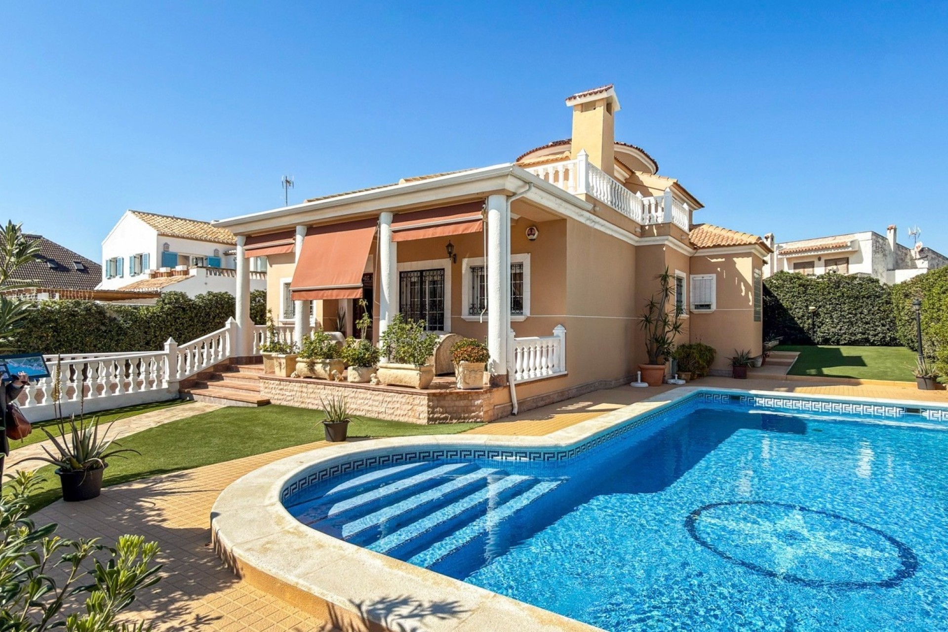 Resale - Freistehende Villa -
Torrevieja - Torrelamata - La Mata