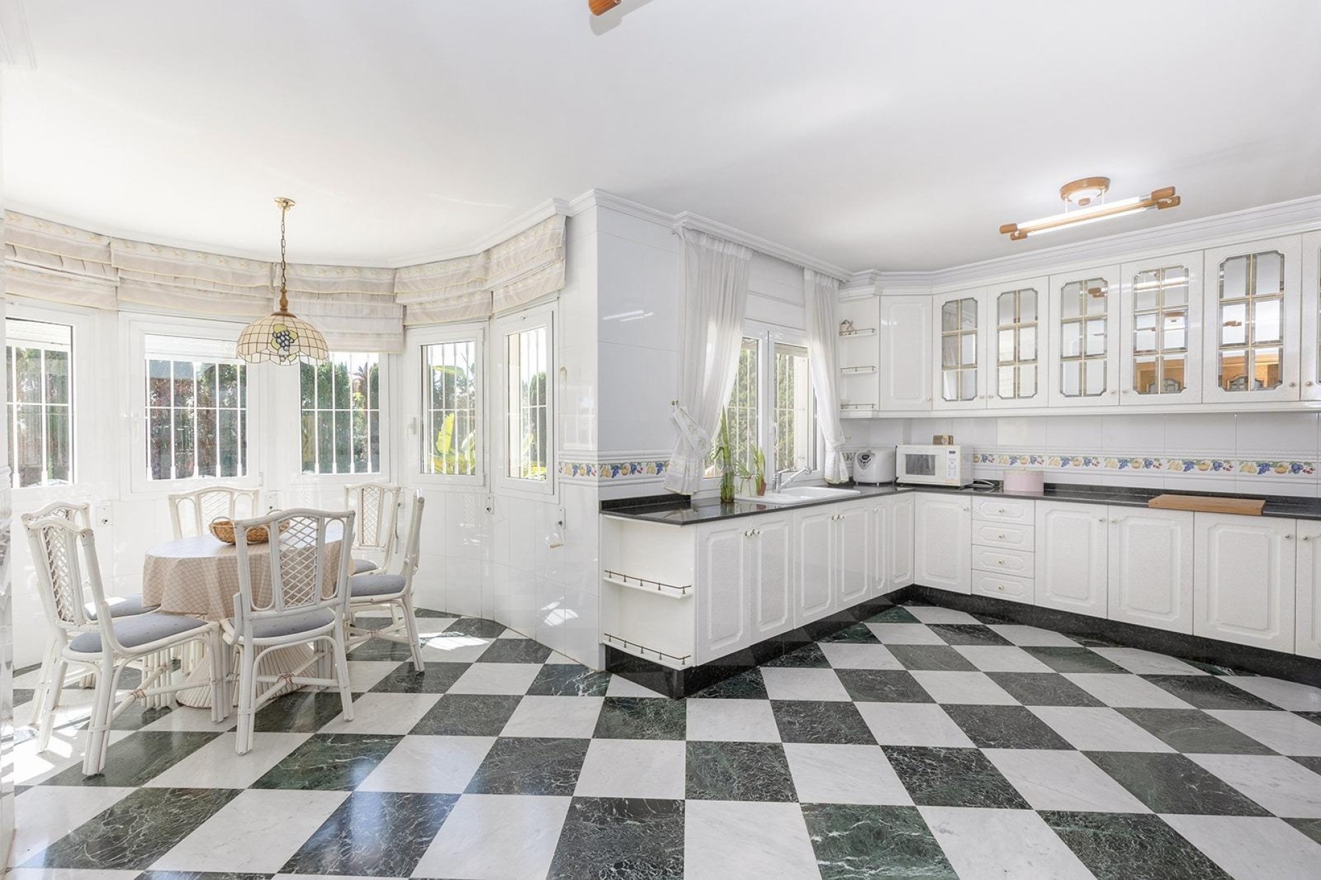 Resale - Freistehende Villa -
Torrevieja - Torreta florida