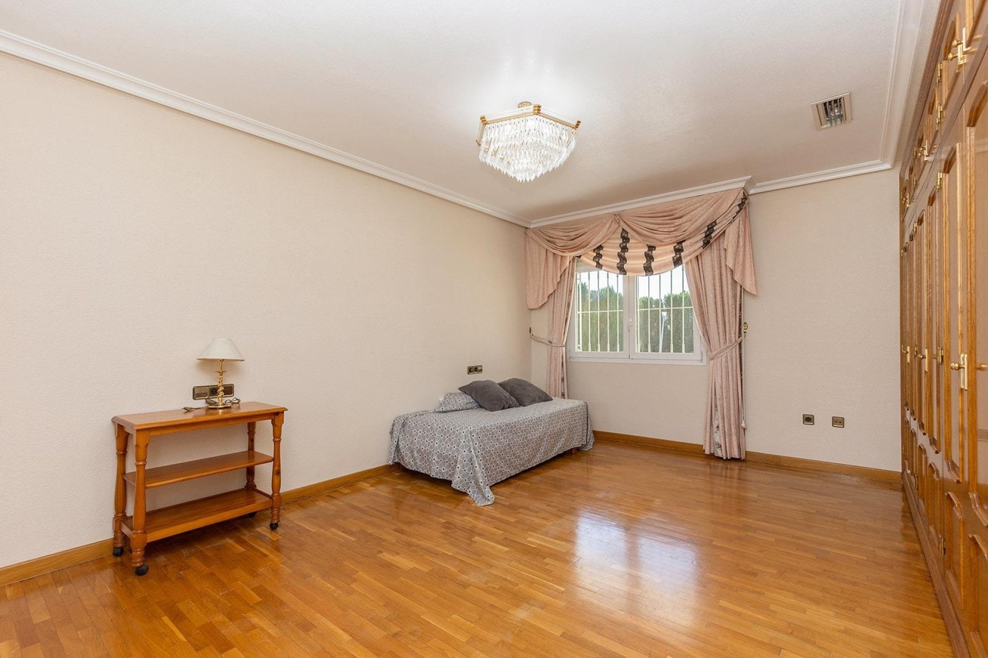 Resale - Freistehende Villa -
Torrevieja - Torreta florida