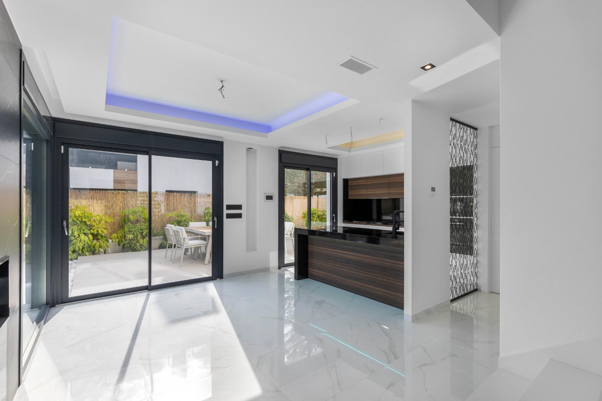 Resale - Freistehende Villa -
Torrevieja - Torreta florida