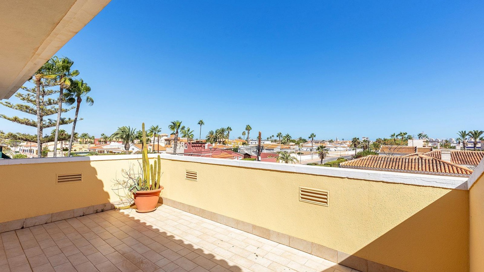 Resale - Freistehende Villa -
Torrevieja - Torreta florida