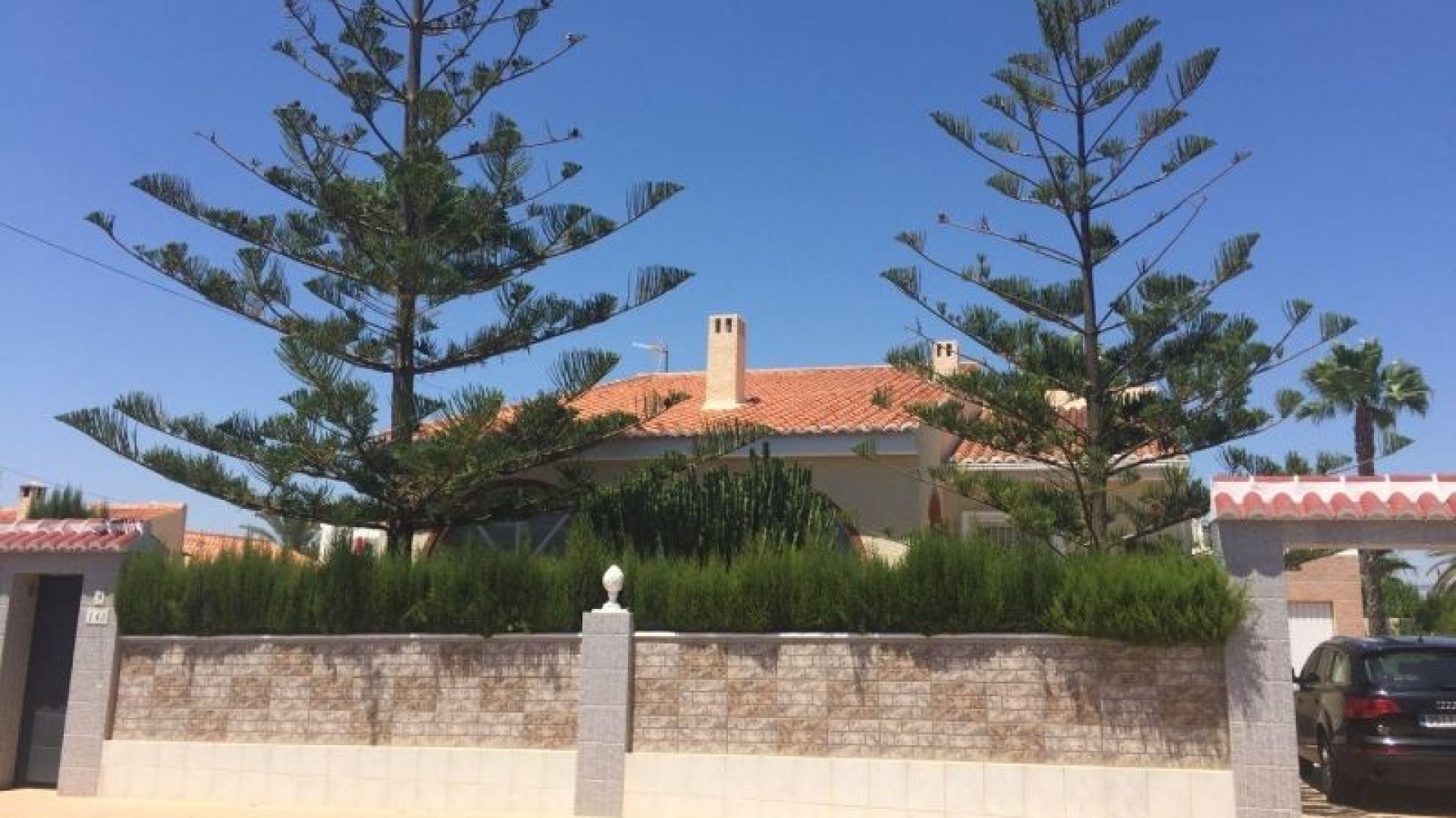 Resale - Freistehende Villa -
Torrevieja