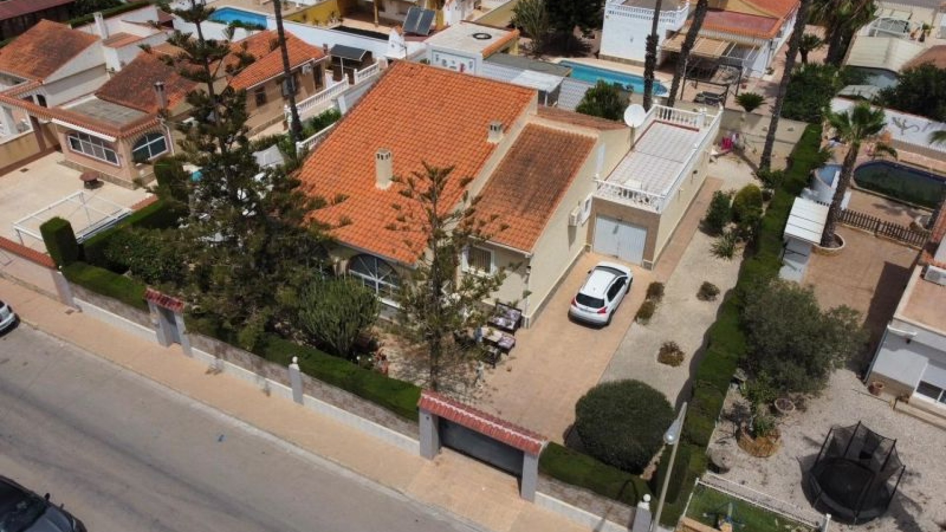 Resale - Freistehende Villa -
Torrevieja