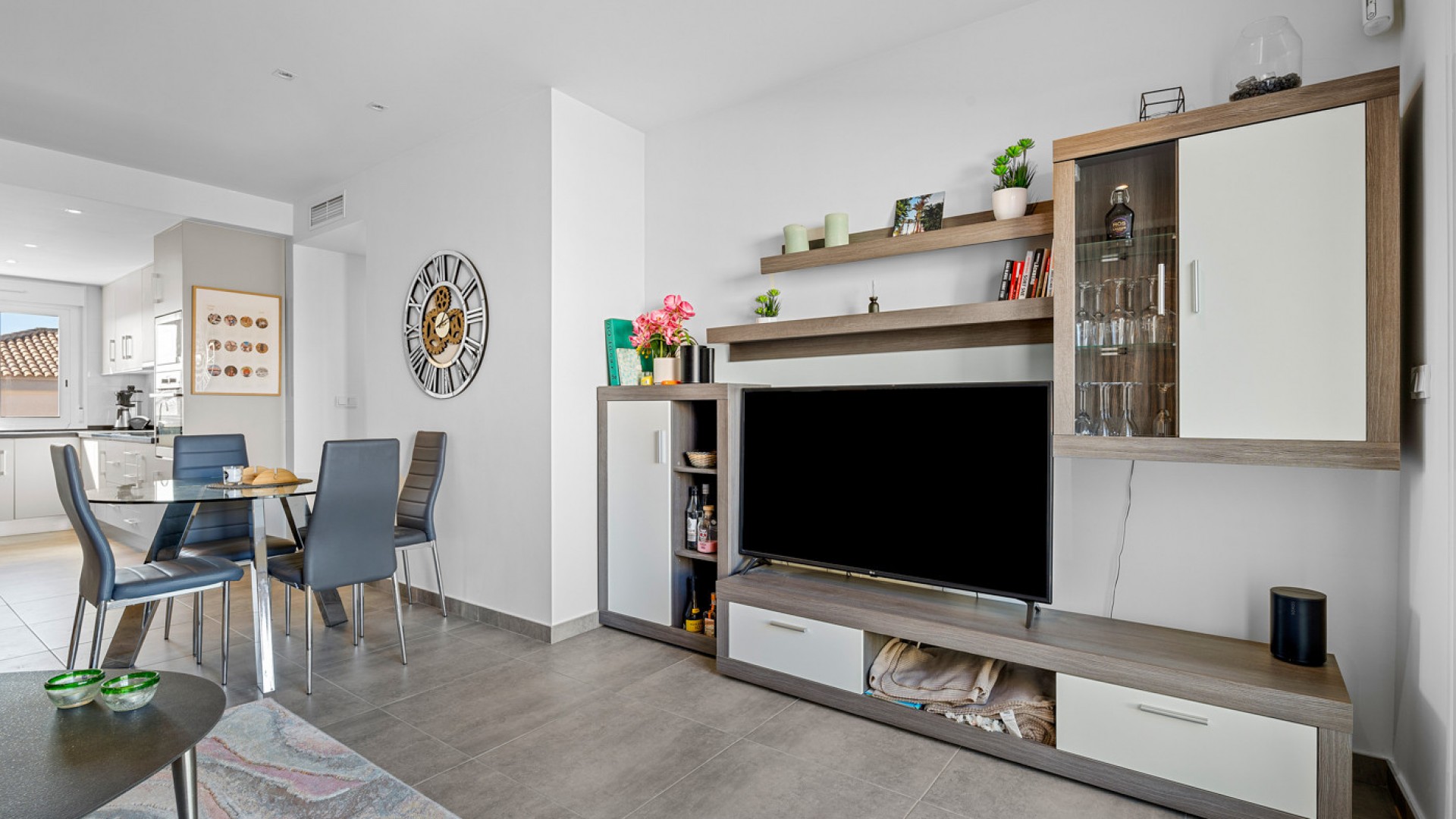 Resale - Freistehende Villa -
Torrevieja