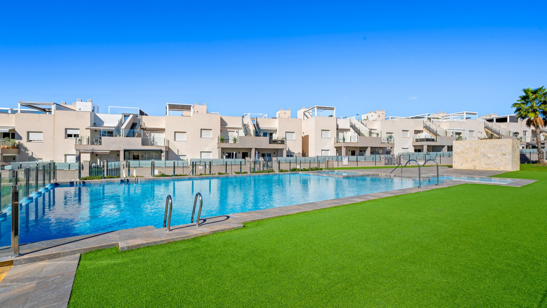 Resale - Freistehende Villa -
Torrevieja