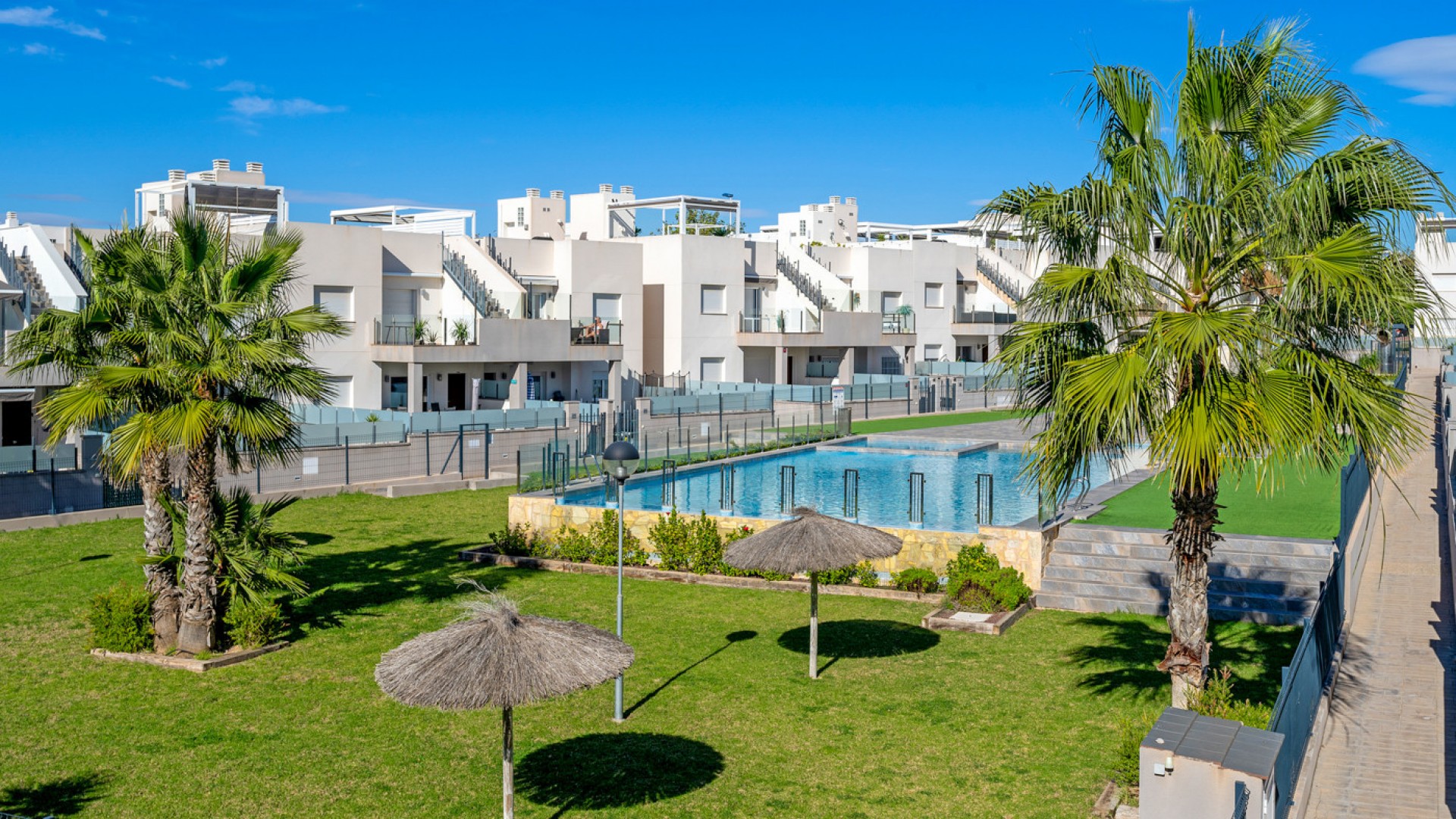 Resale - Freistehende Villa -
Torrevieja