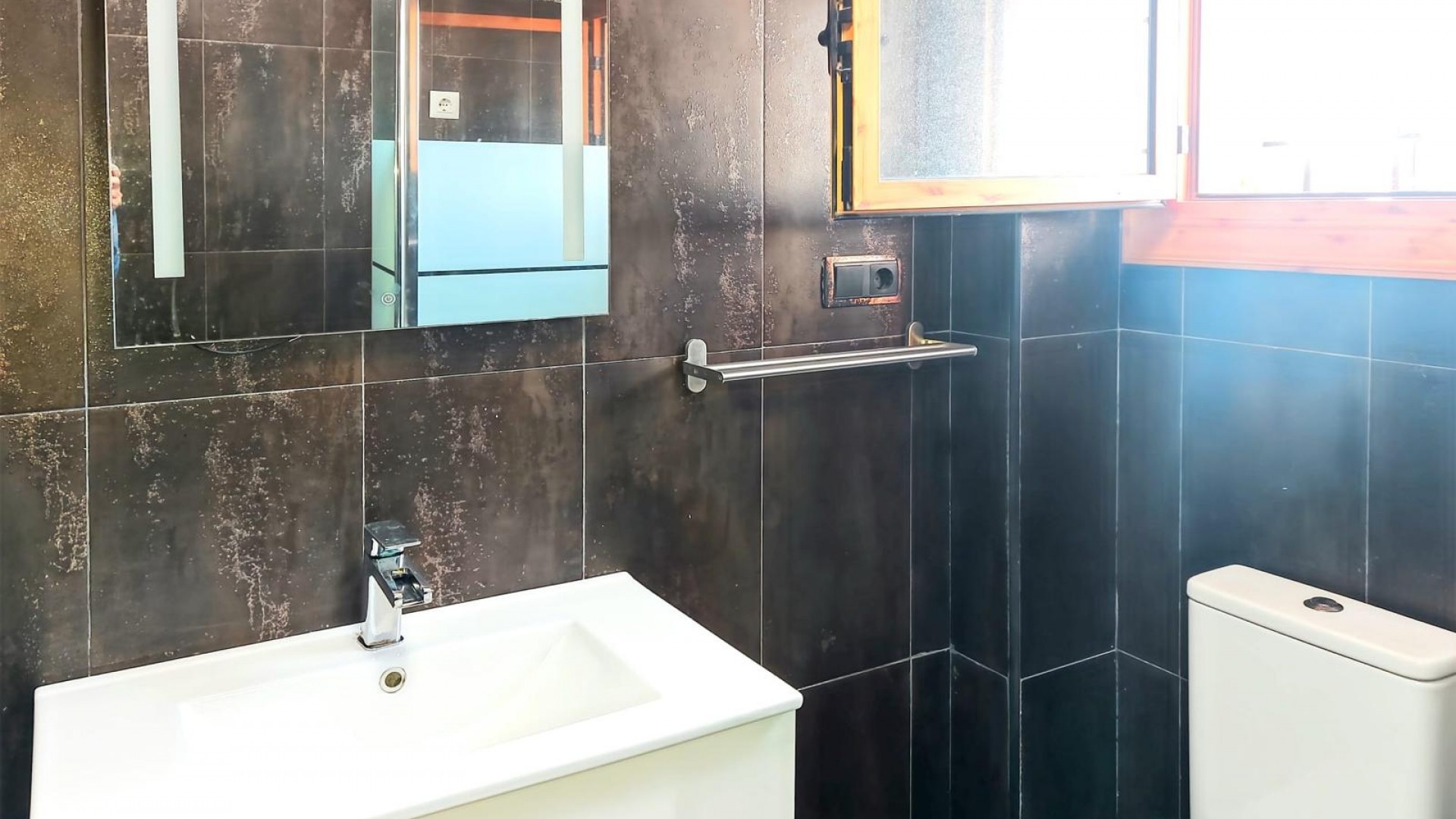 Resale - Freistehende Villa -
Torrevieja