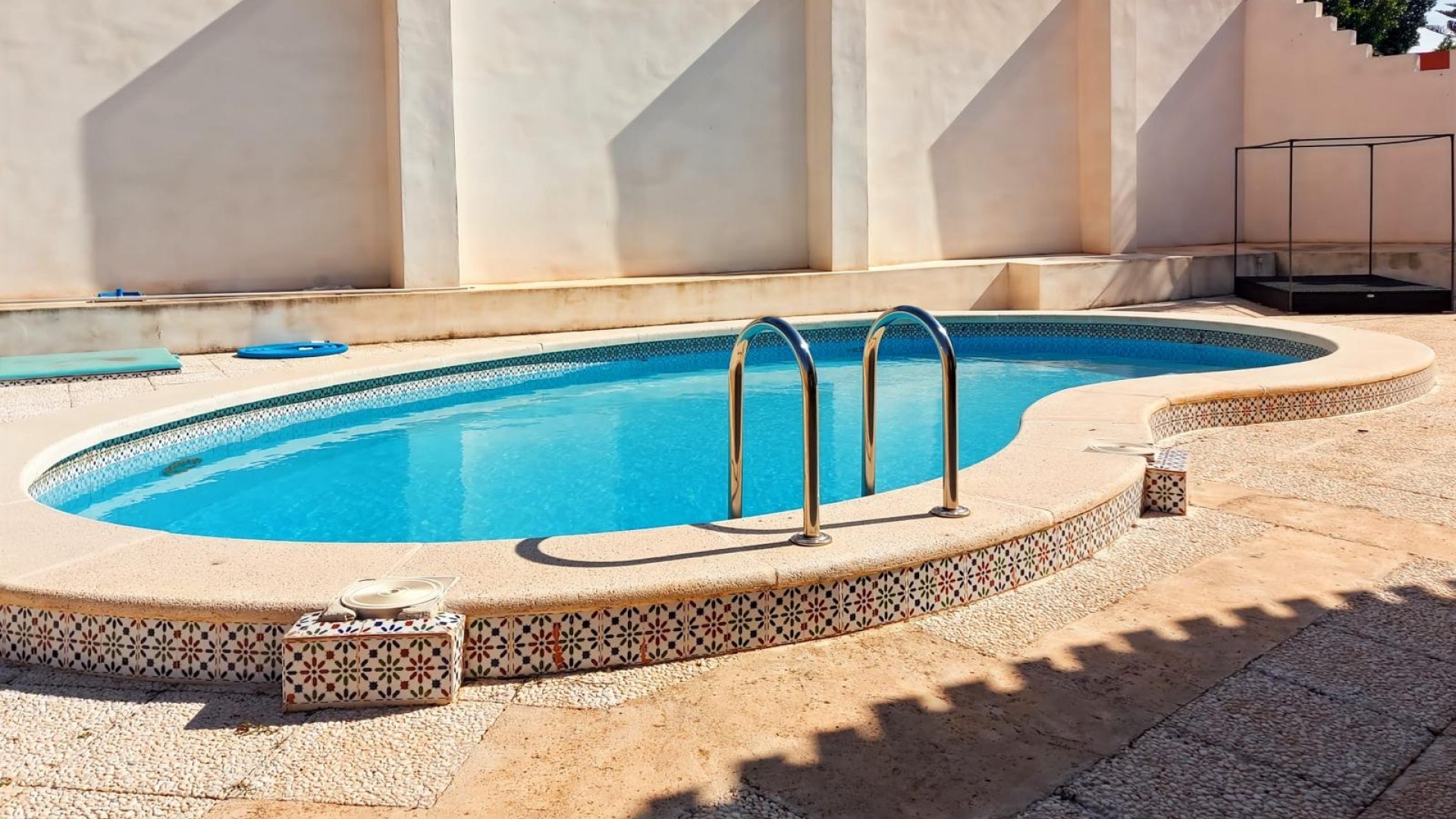 Resale - Freistehende Villa -
Torrevieja