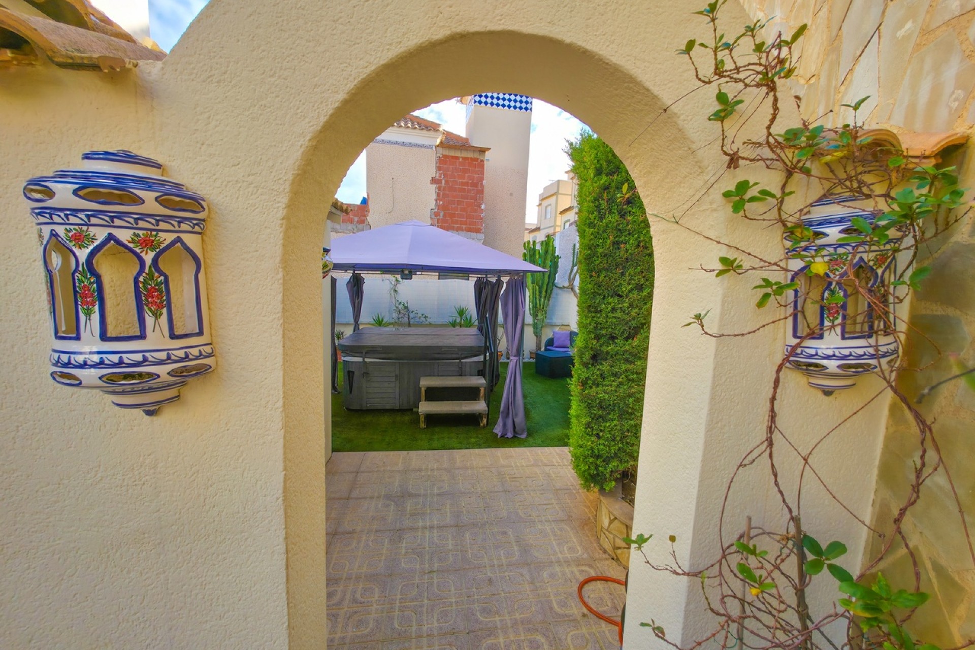 Resale - Freistehende Villa -
Villamartín - Costa Blanca