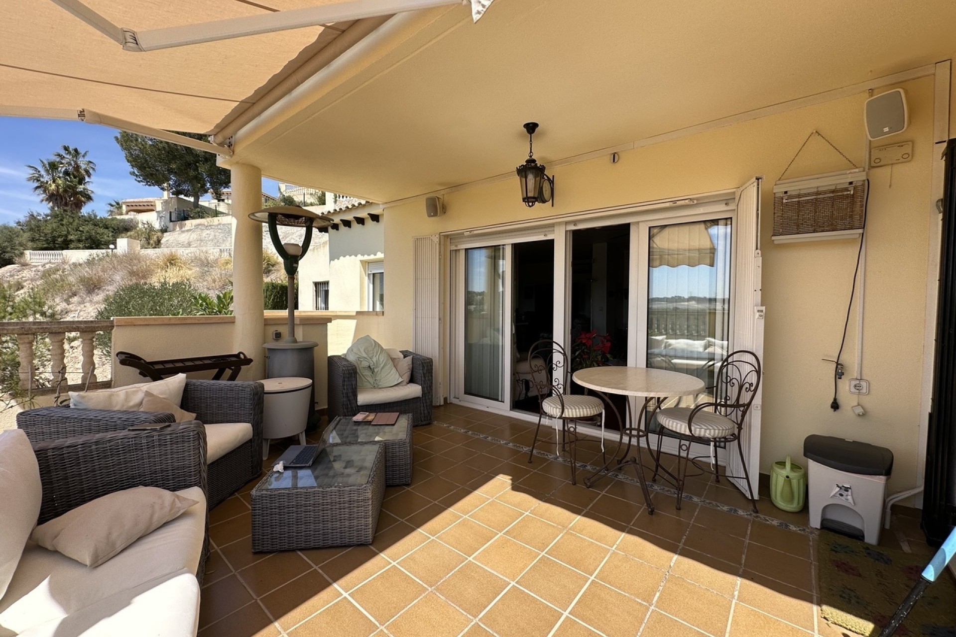 Resale - Freistehende Villa -
Villamartín - Costa Blanca