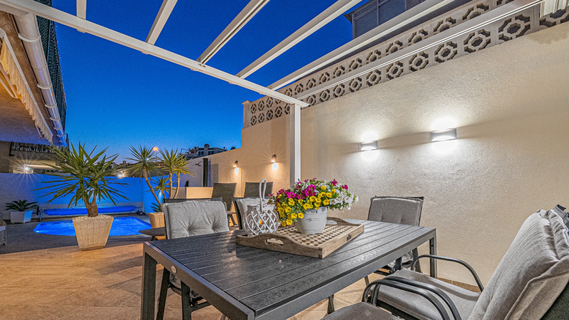 Resale - Freistehende Villa -
Villamartín - Montegolf