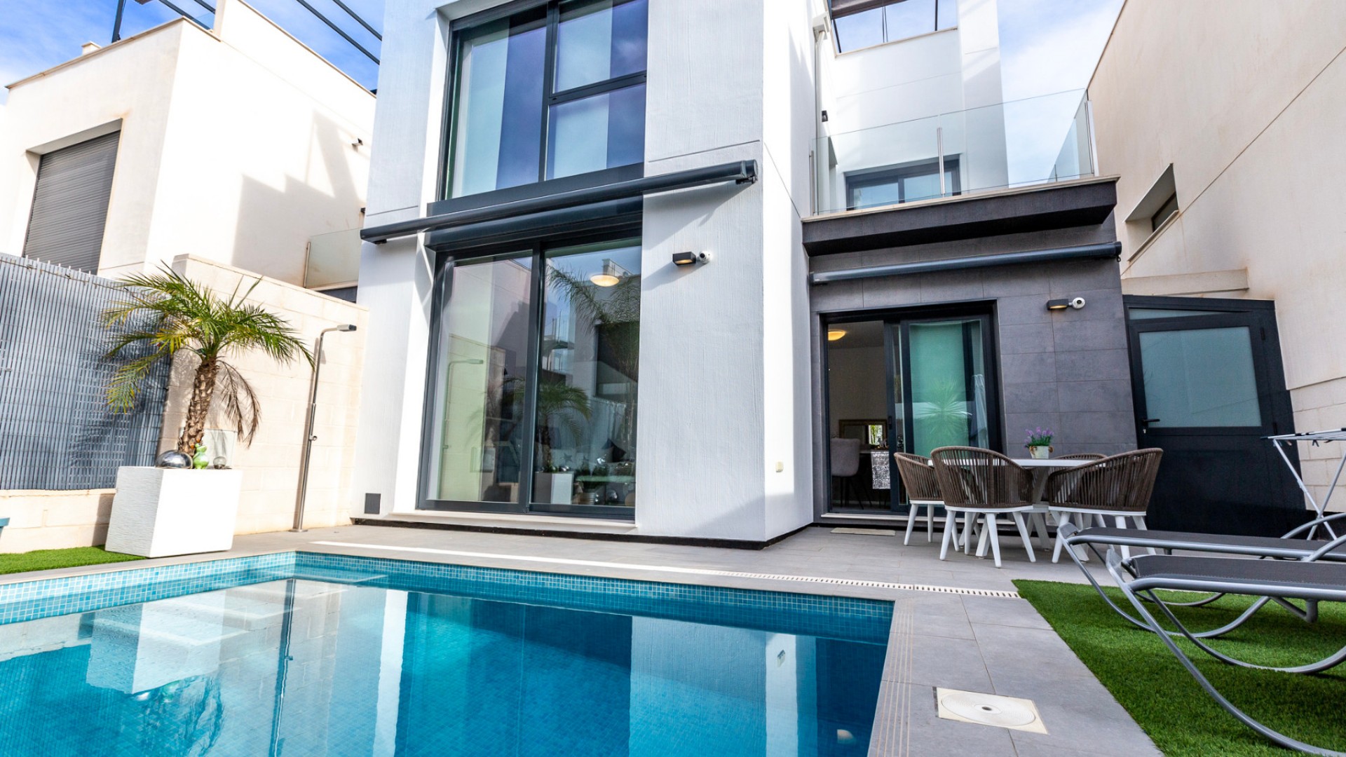 Resale - Freistehende Villa -
Villamartín - Pau 26