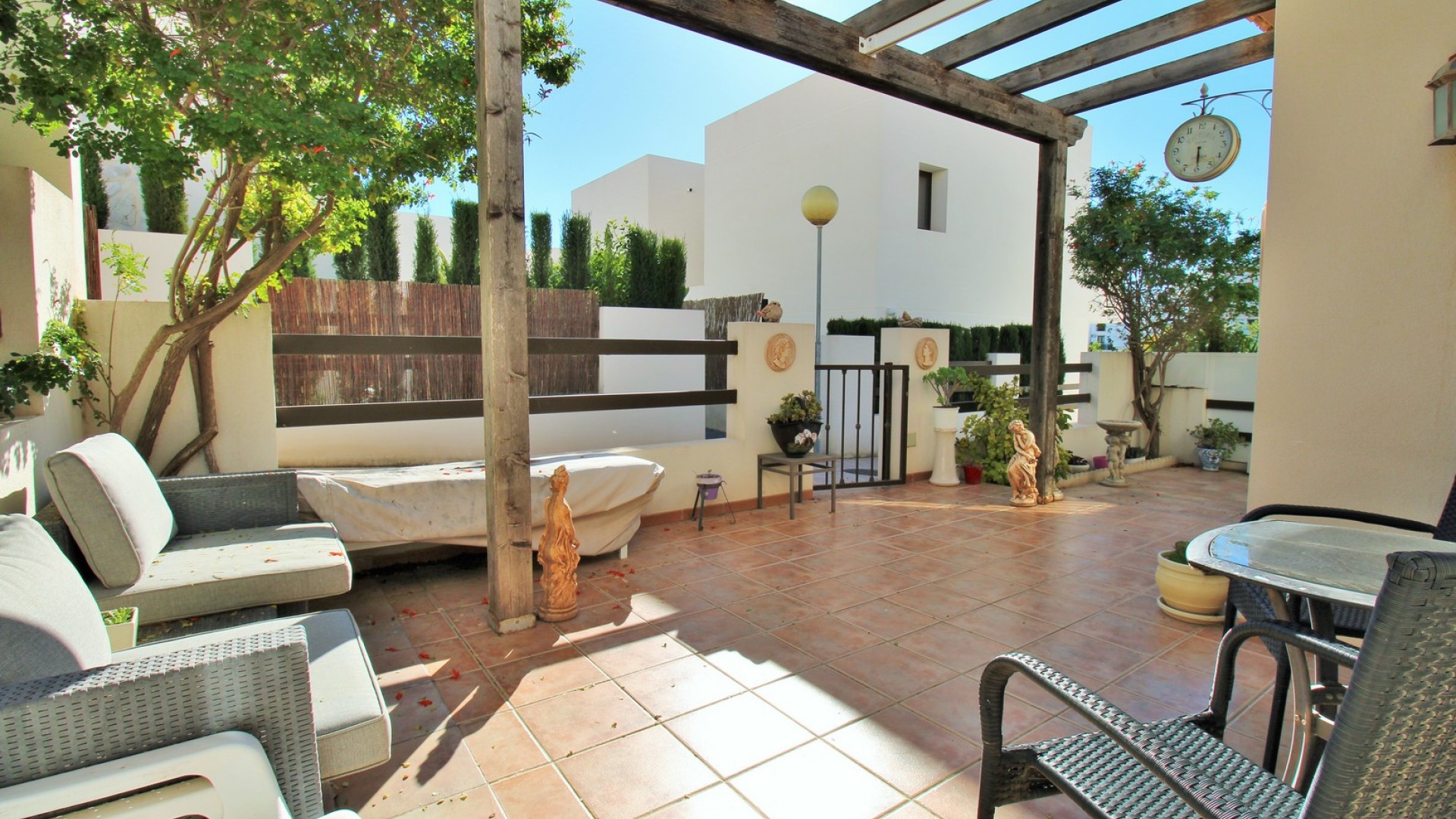 Resale - Freistehende Villa -
Villamartín - PAU 8