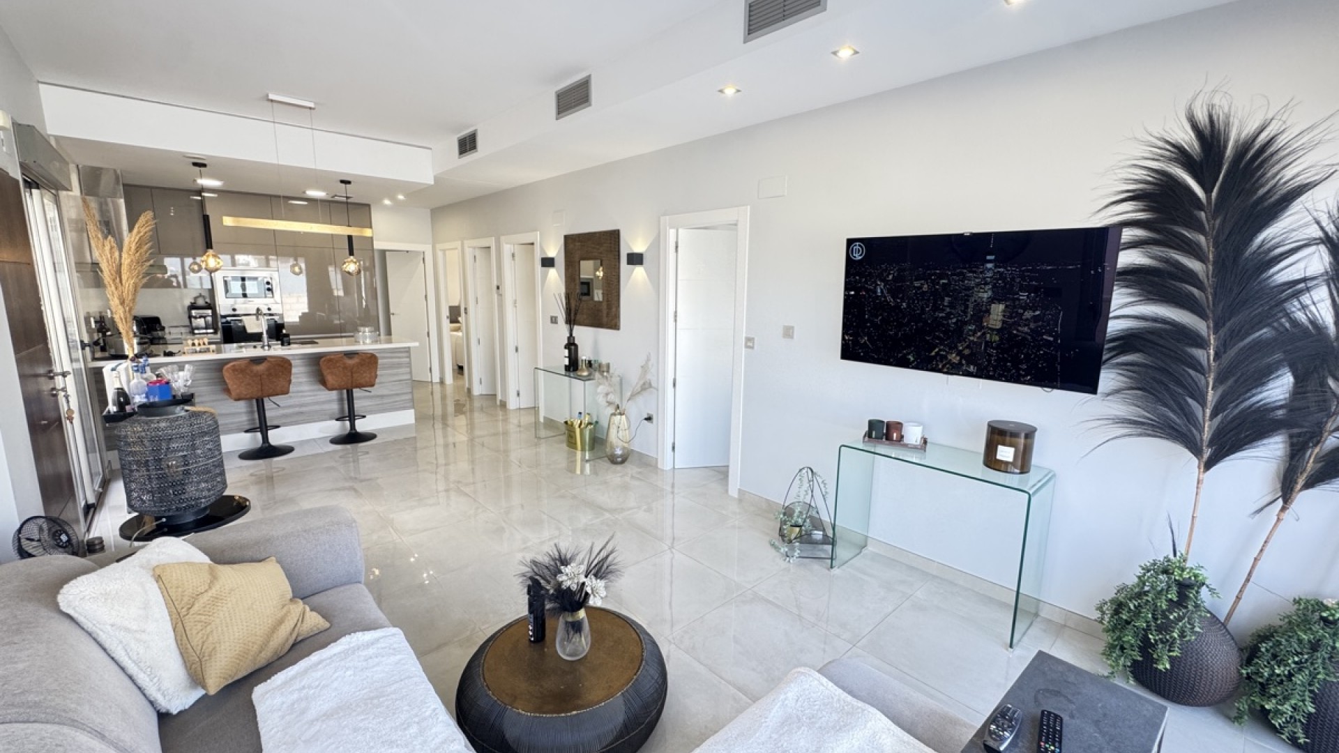 Resale - Freistehende Villa -
Villamartín - V