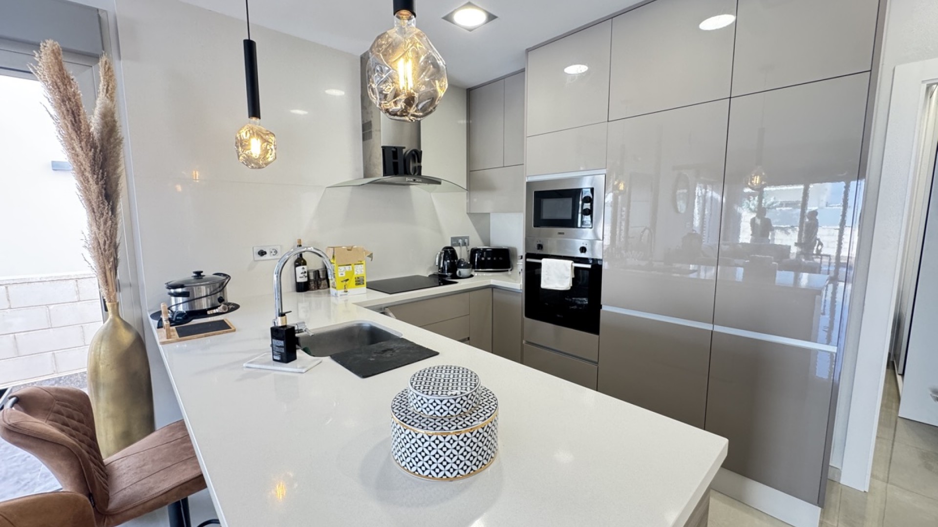 Resale - Freistehende Villa -
Villamartín - V