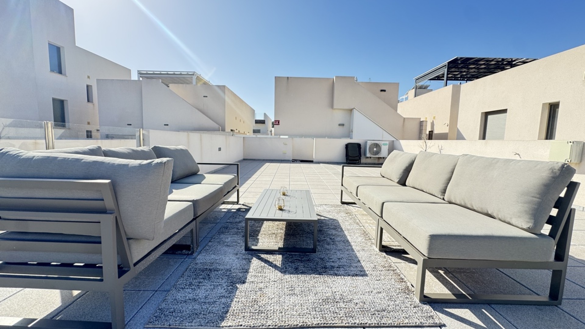 Resale - Freistehende Villa -
Villamartín - V