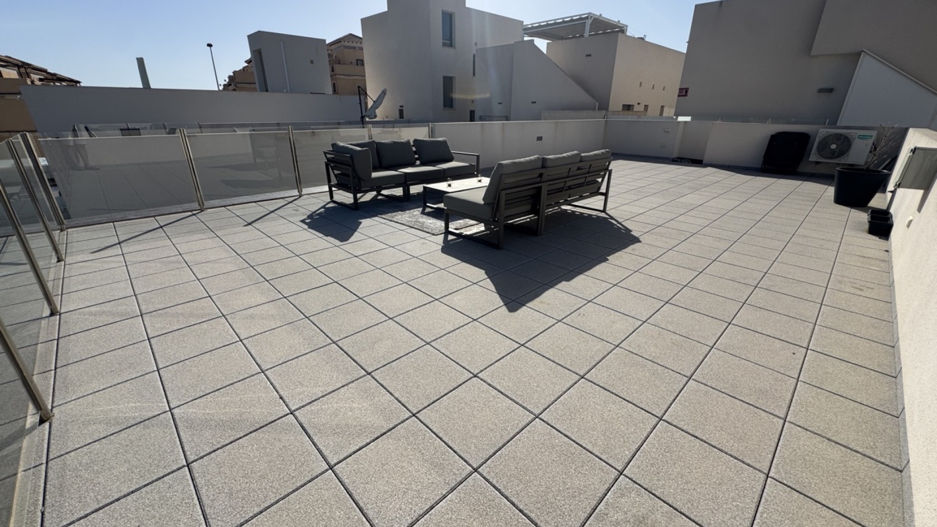 Resale - Freistehende Villa -
Villamartín - V