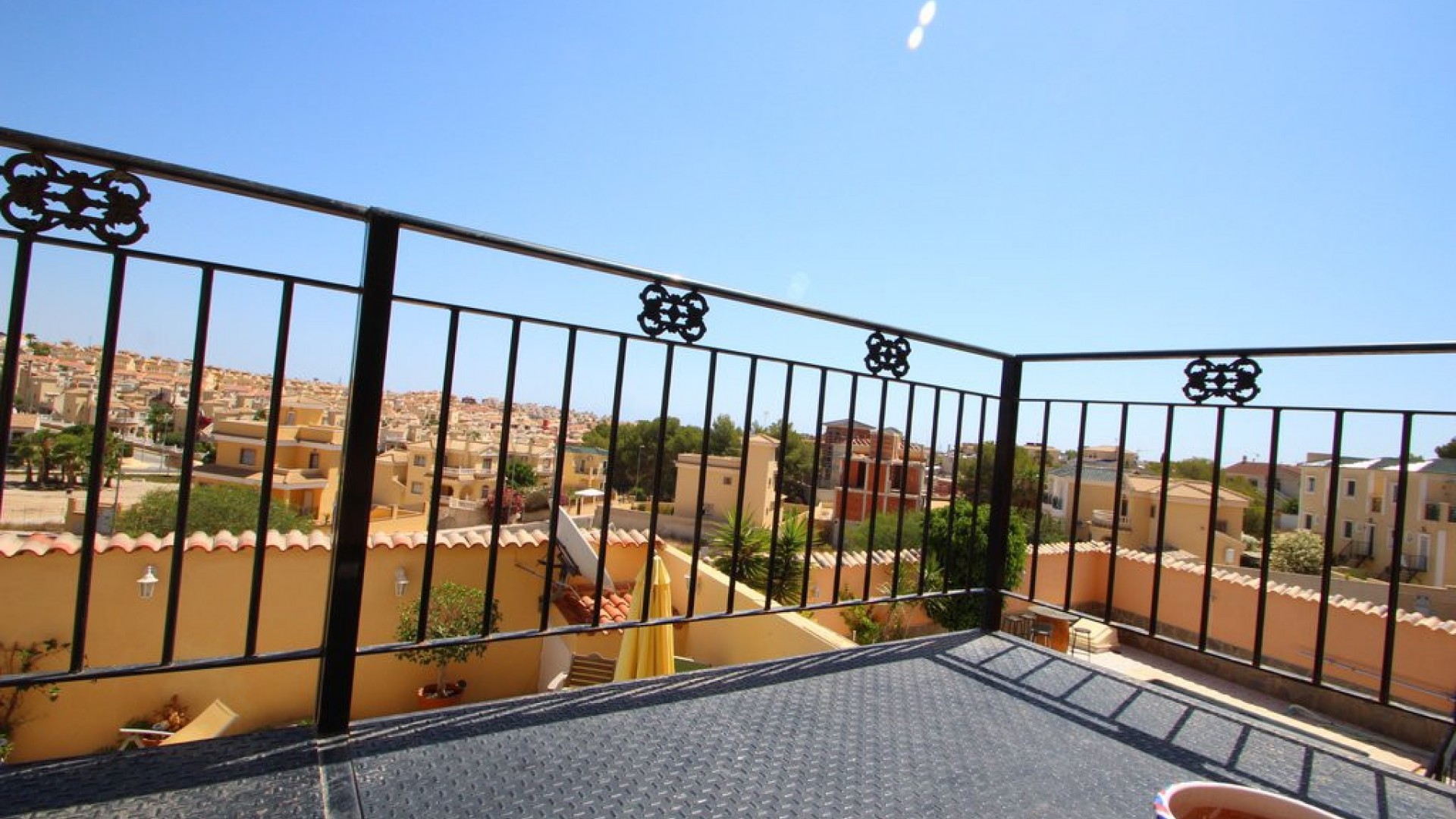 Resale - Freistehende Villa -
Villamartín - Villacosta
