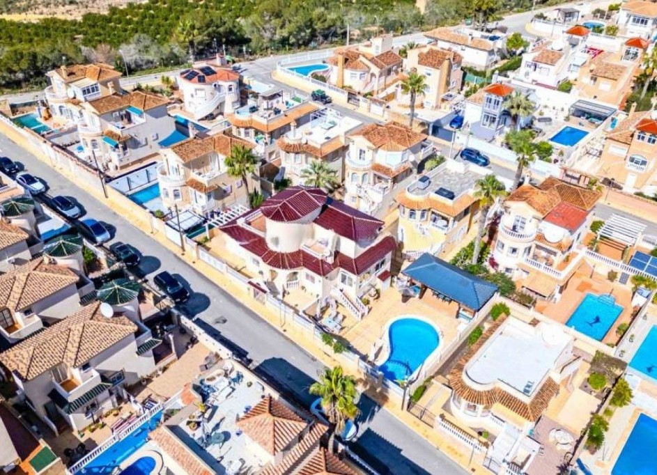 Resale - Freistehende Villa -
Villamartín