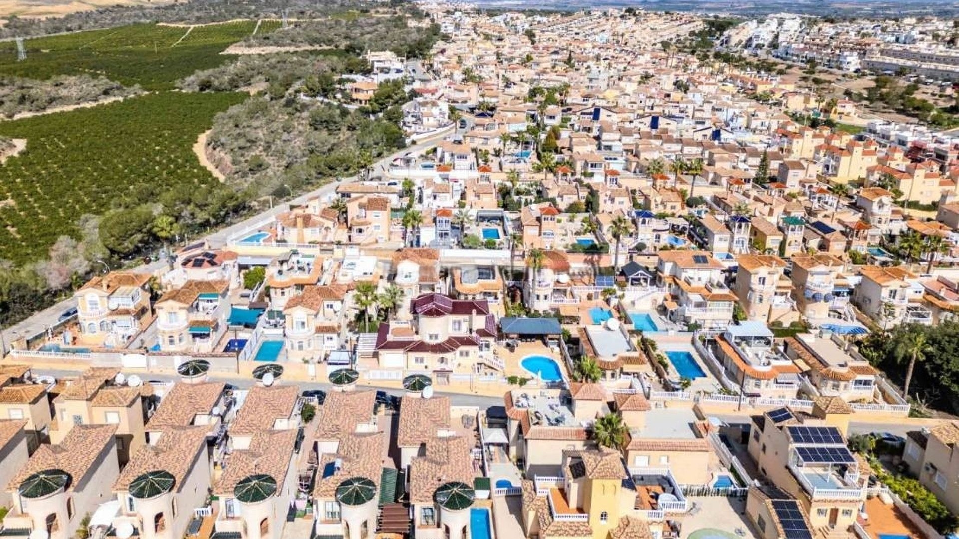 Resale - Freistehende Villa -
Villamartín