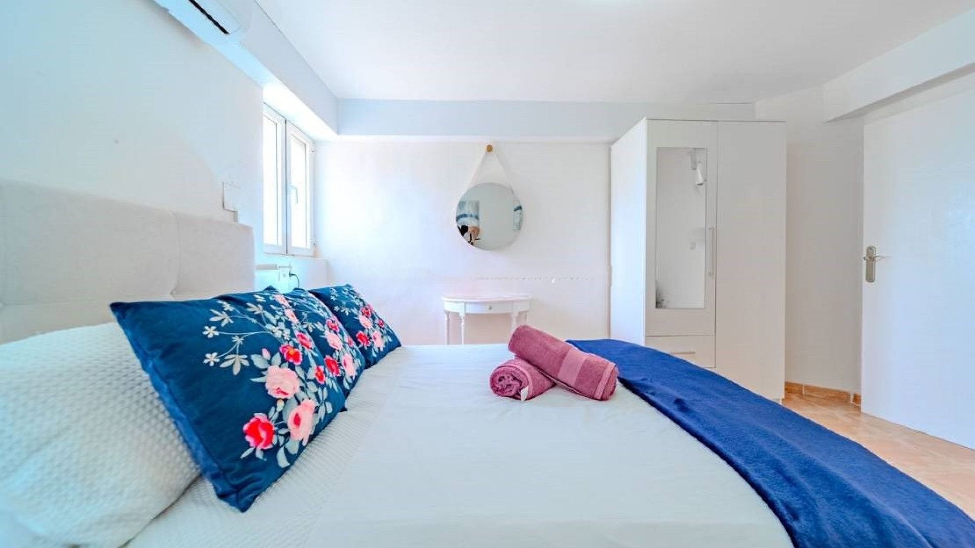 Resale - Freistehende Villa -
Villamartín