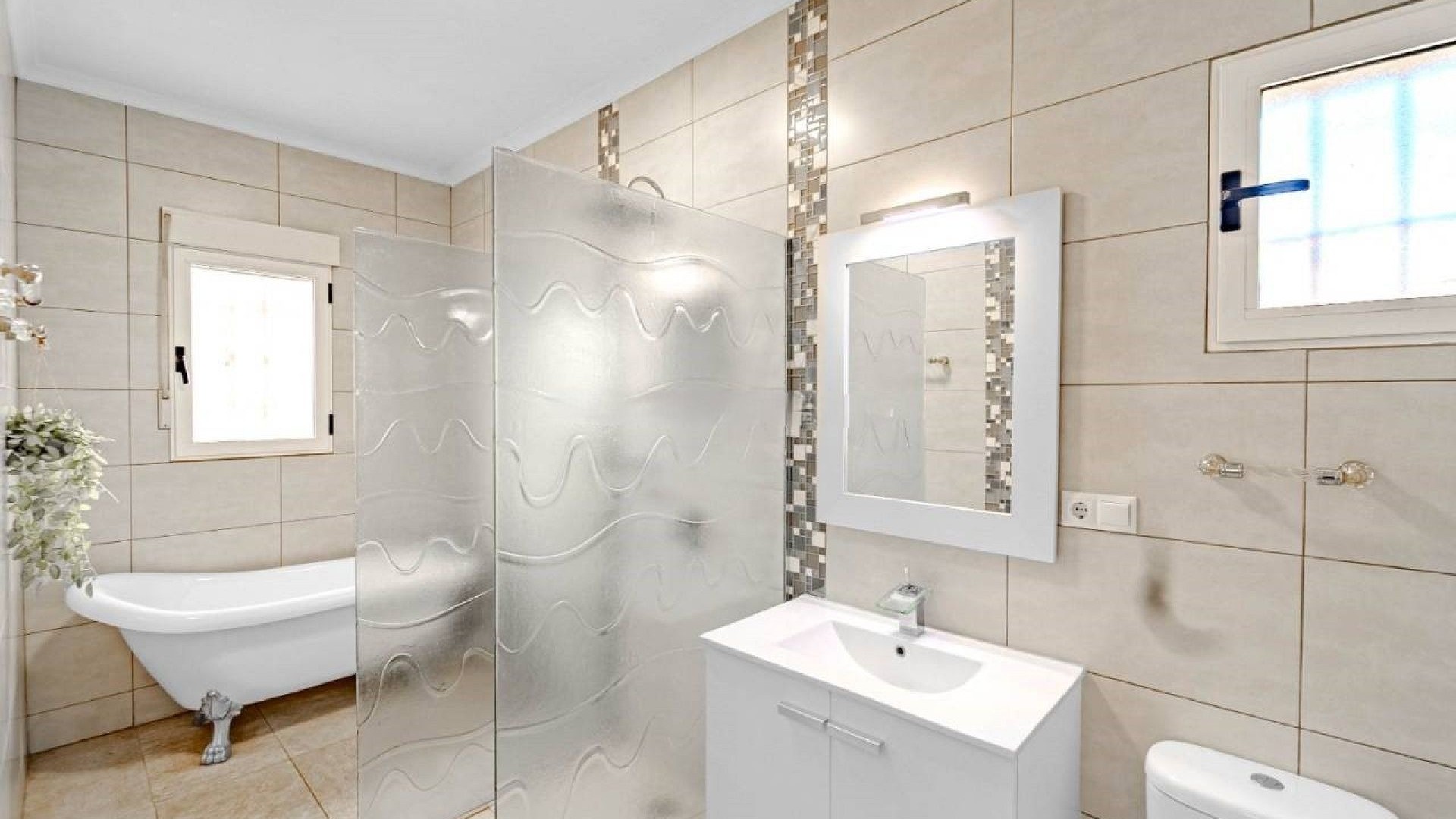 Resale - Freistehende Villa -
Villamartín