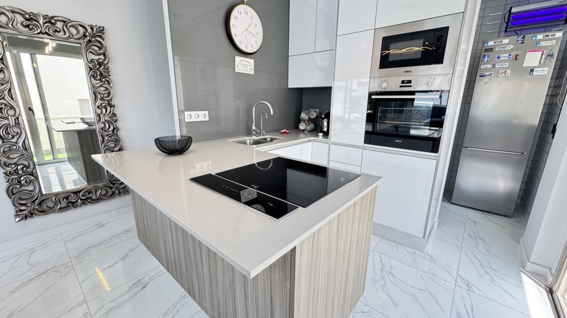 Resale - Freistehende Villa -
Villamartín