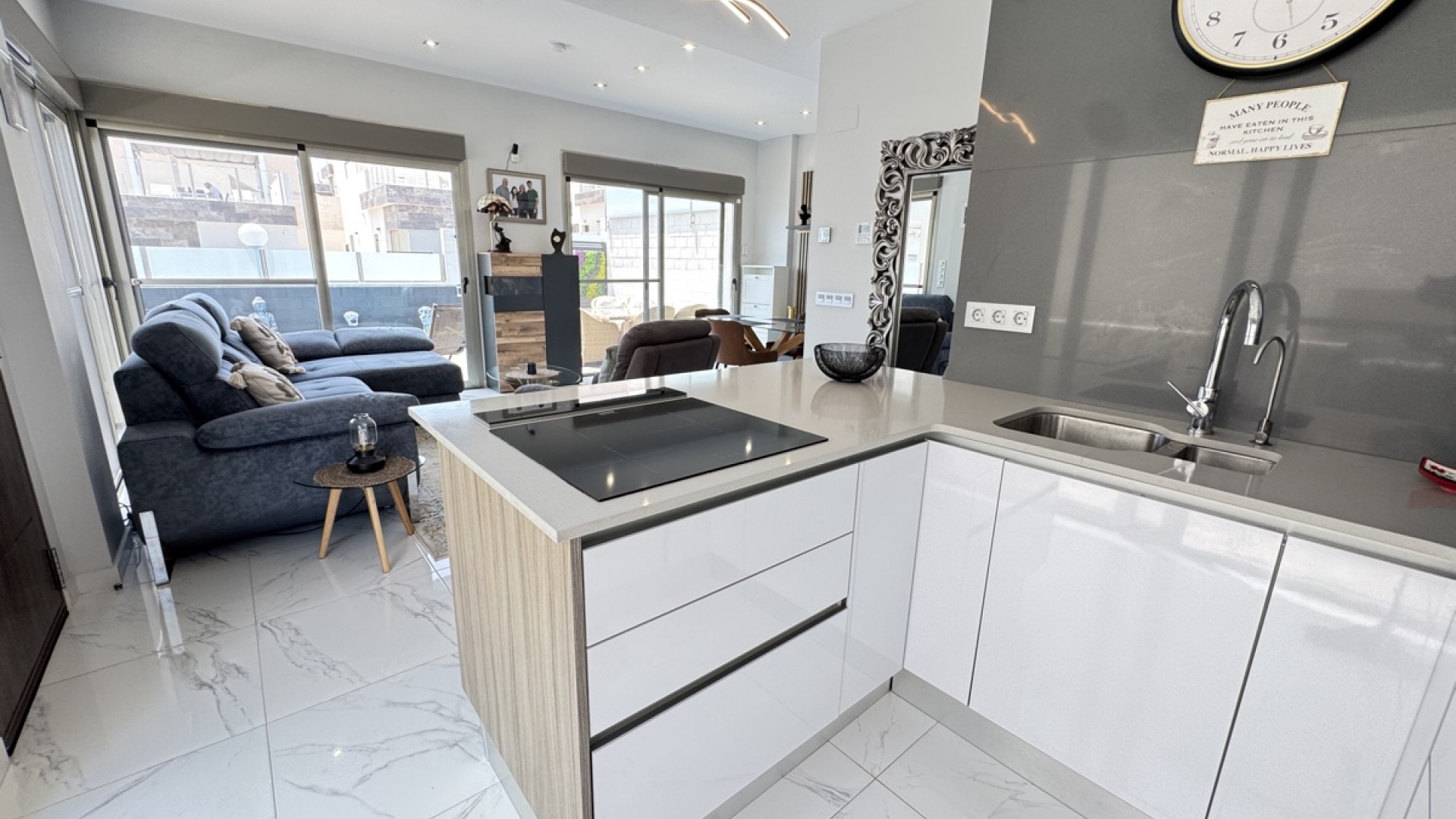 Resale - Freistehende Villa -
Villamartín