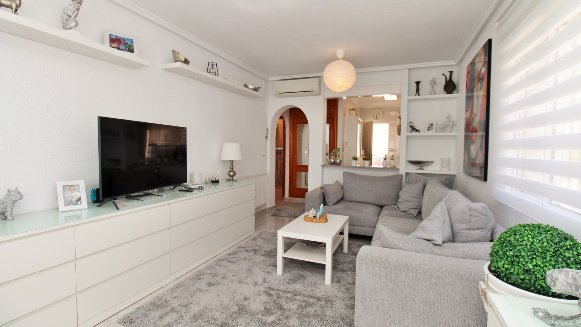 Resale - Freistehende Villa -
Villamartín