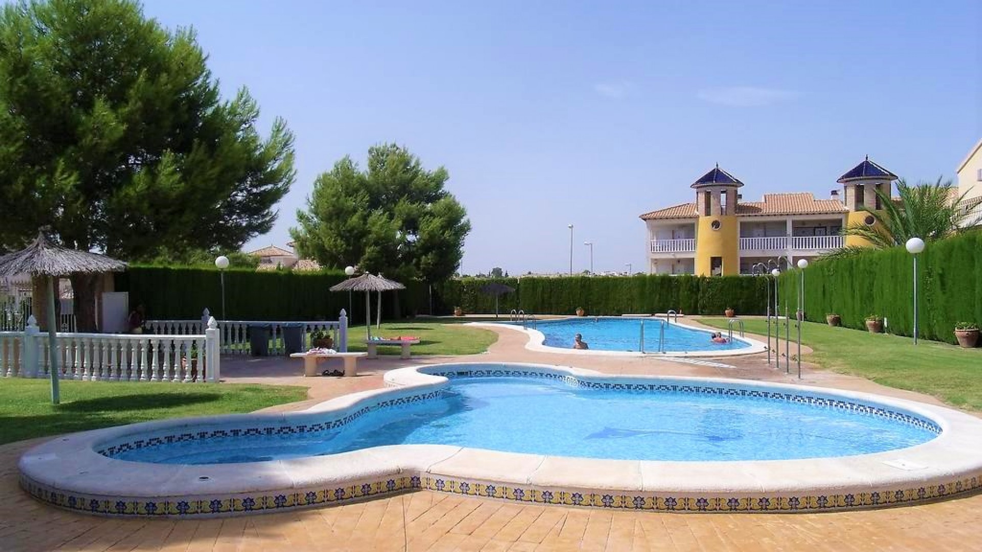 Resale - Freistehende Villa -
Villamartín
