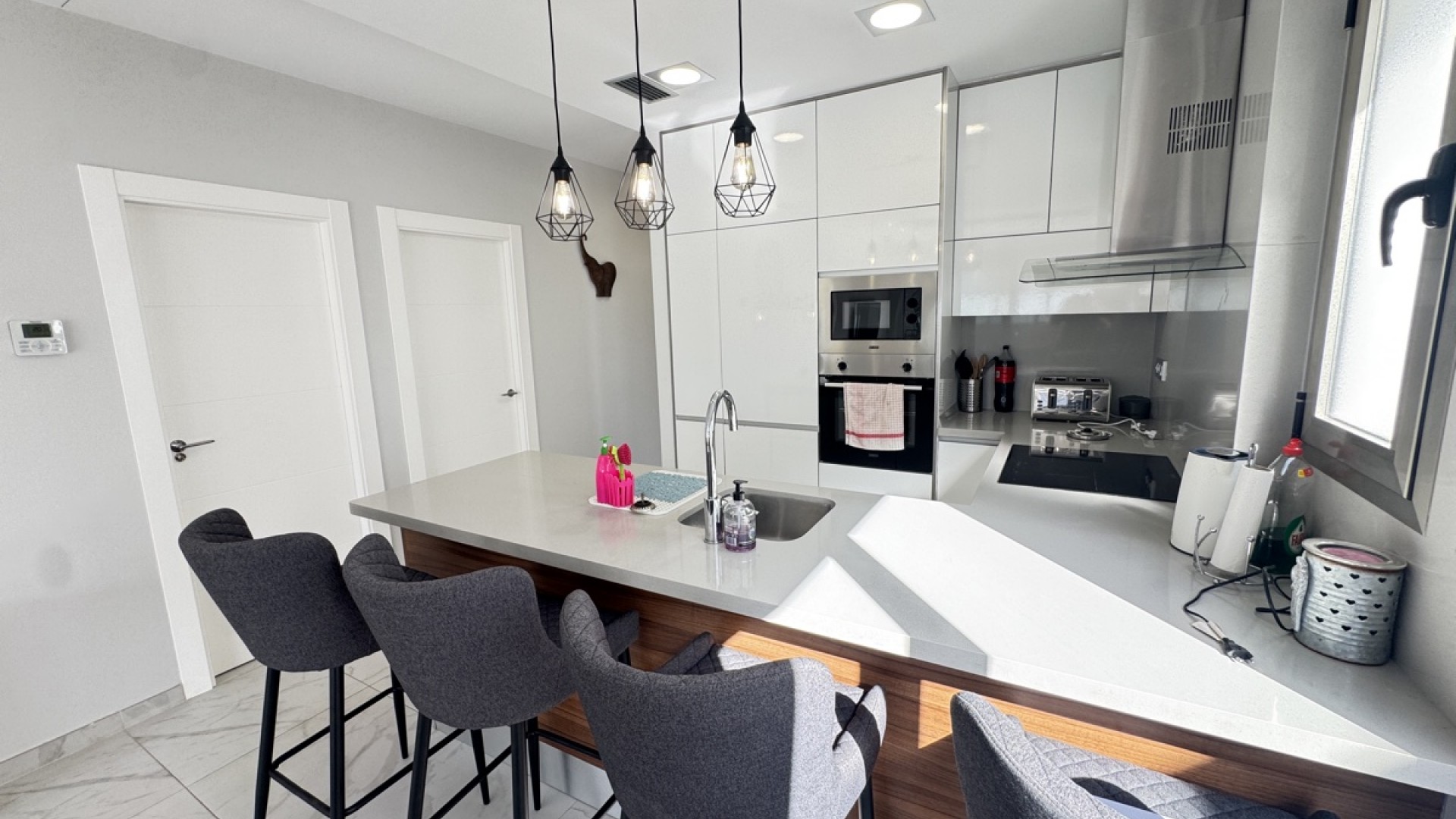 Resale - Freistehende Villa -
Villamartín