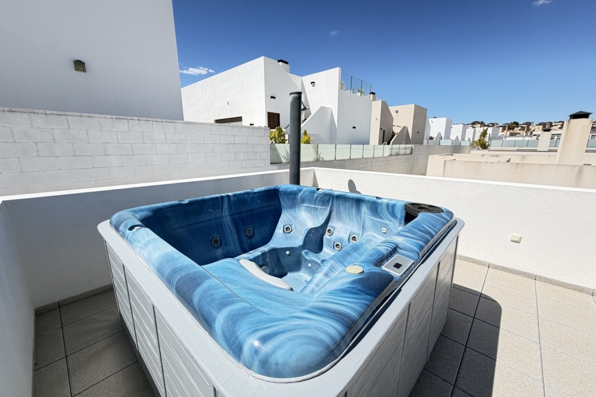 Resale - Freistehende Villa -
Villamartín