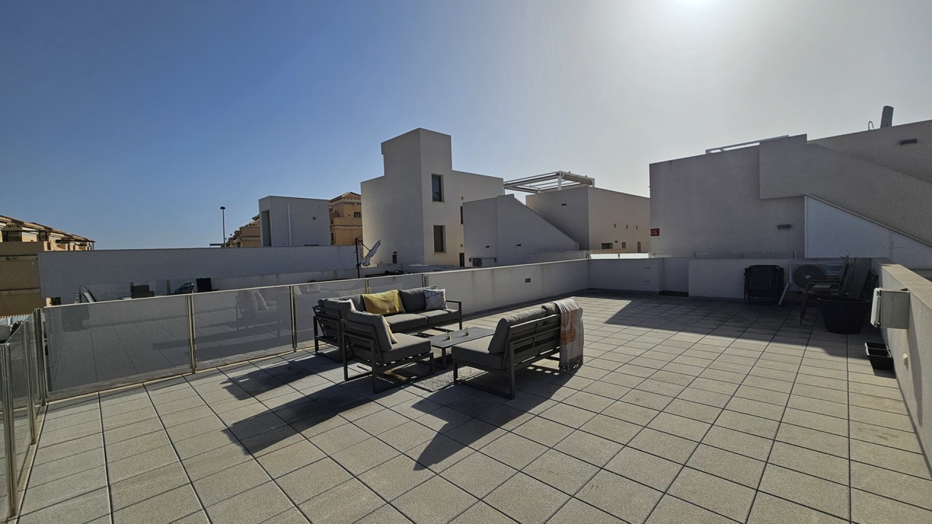 Resale - Freistehende Villa -
Villamartín