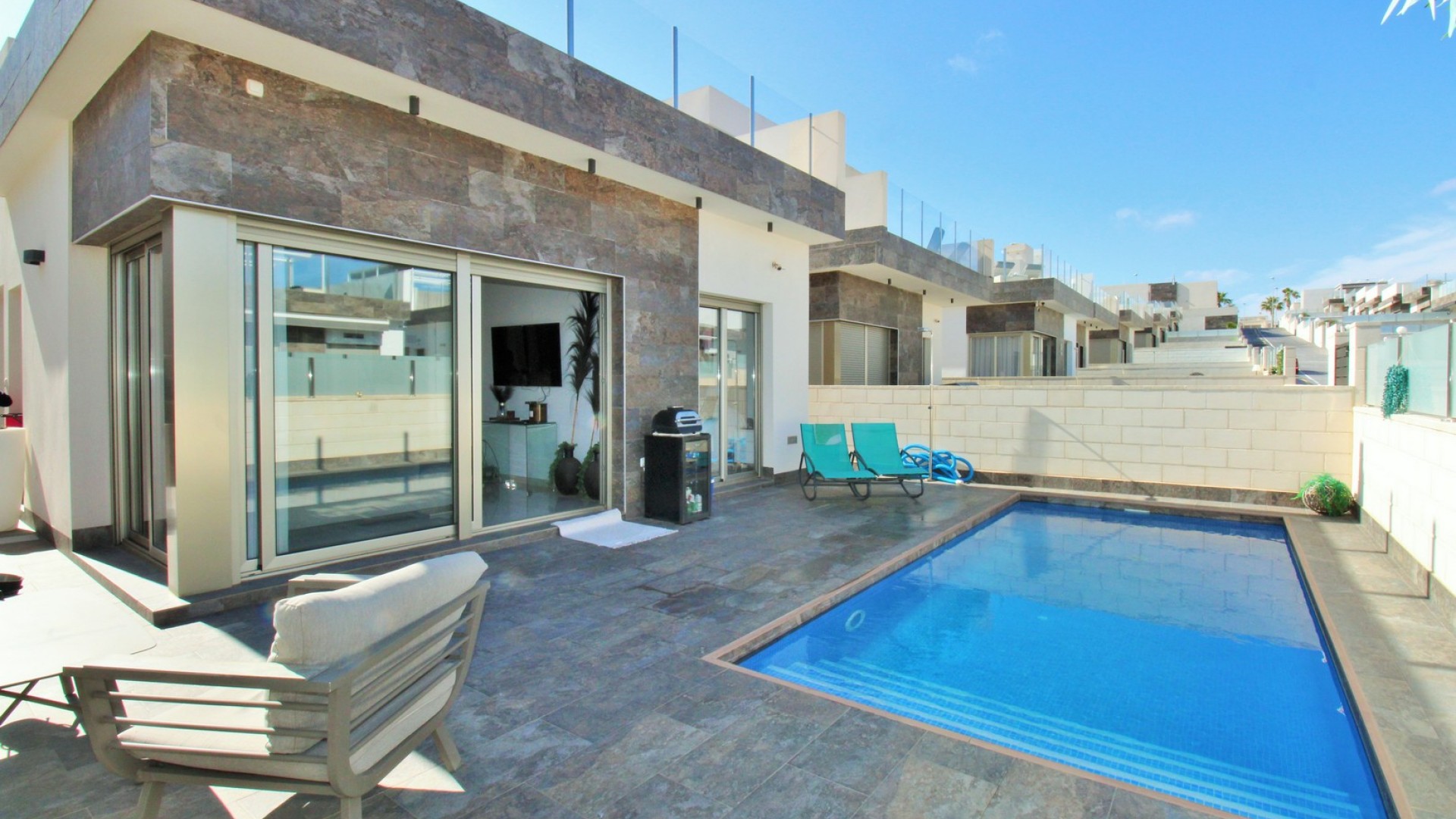 Resale - Freistehende Villa -
Villamartín