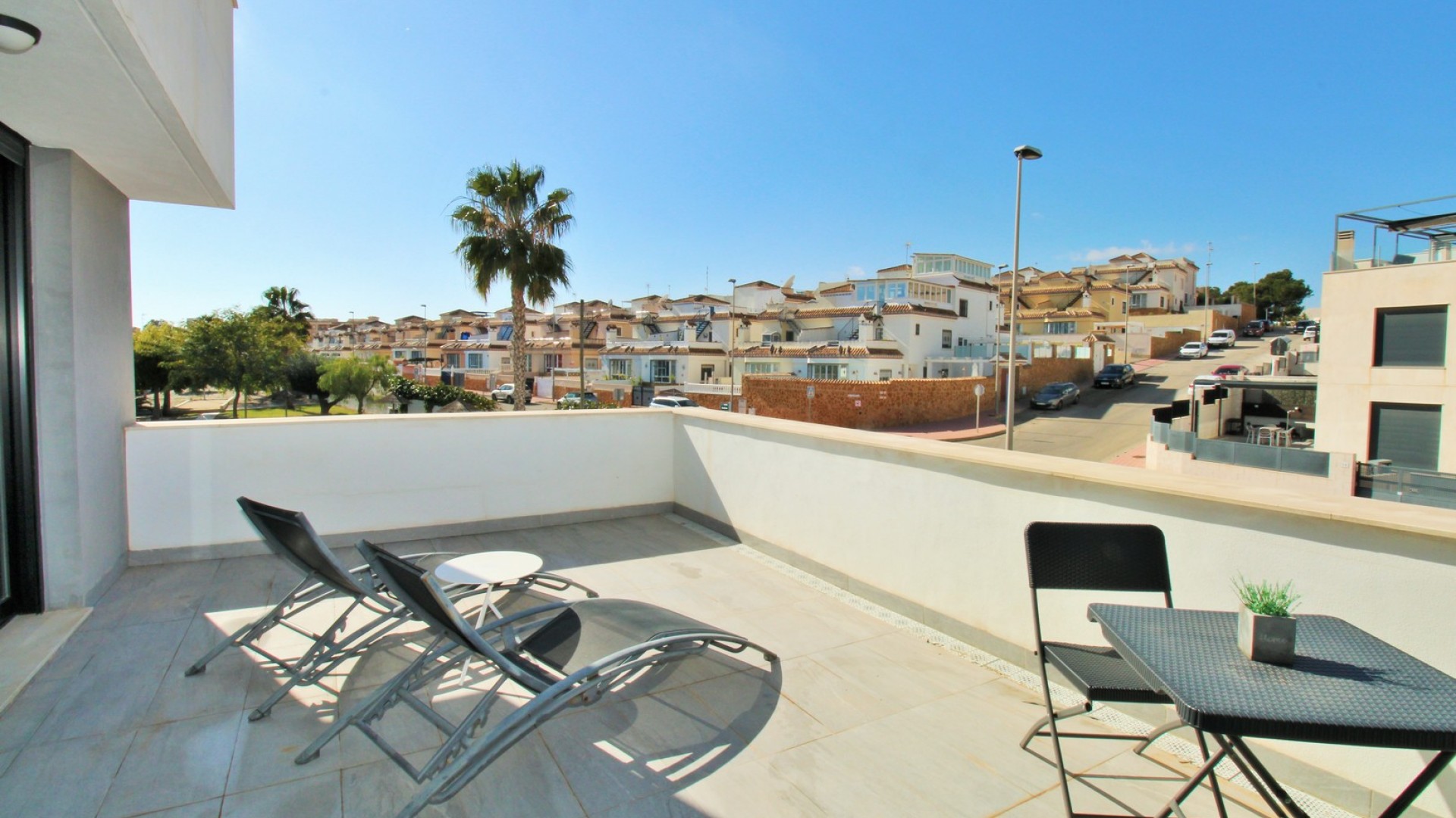 Resale - Freistehende Villa -
Villamartín