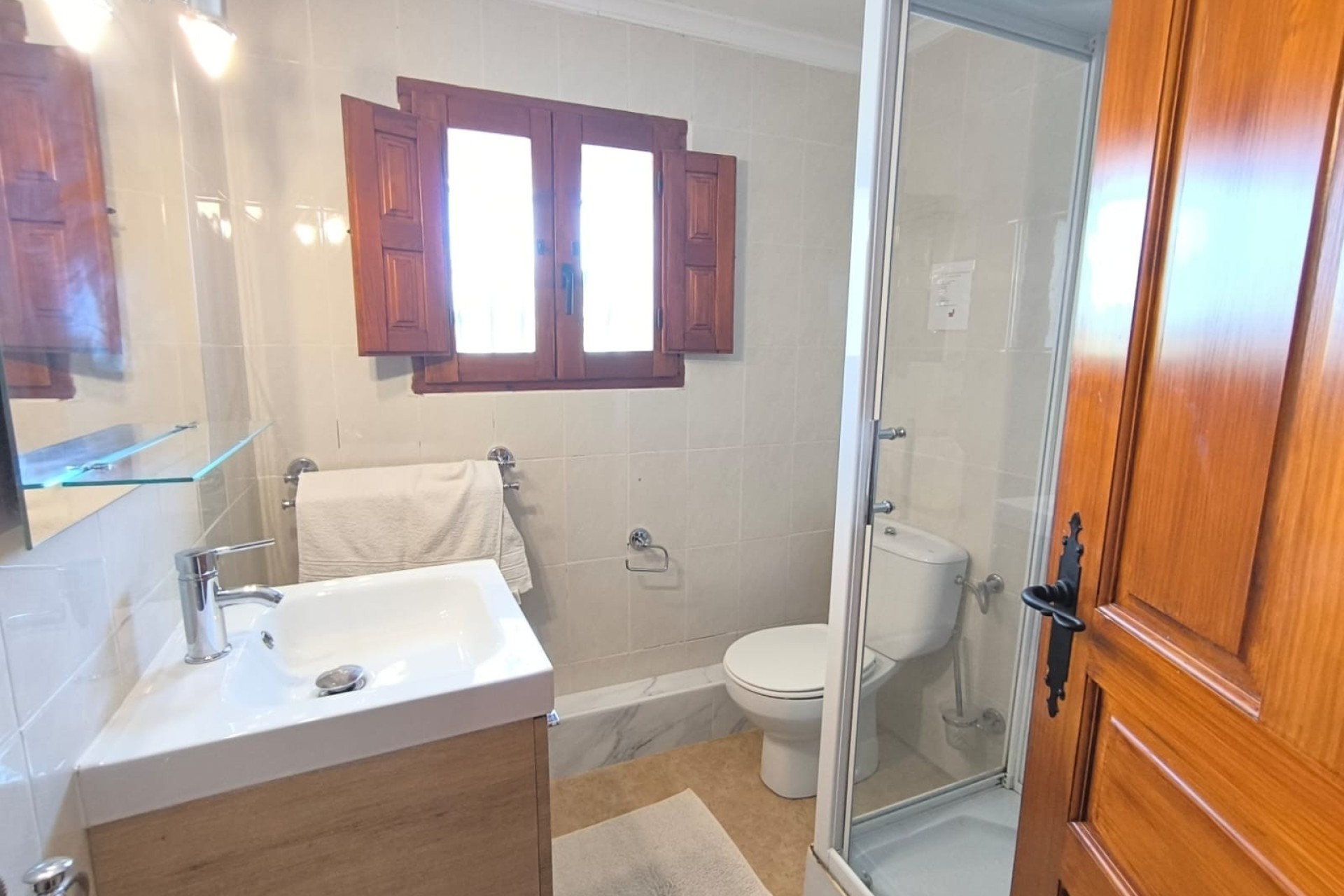 Resale - Freistehende Villa -
Villena - Inland
