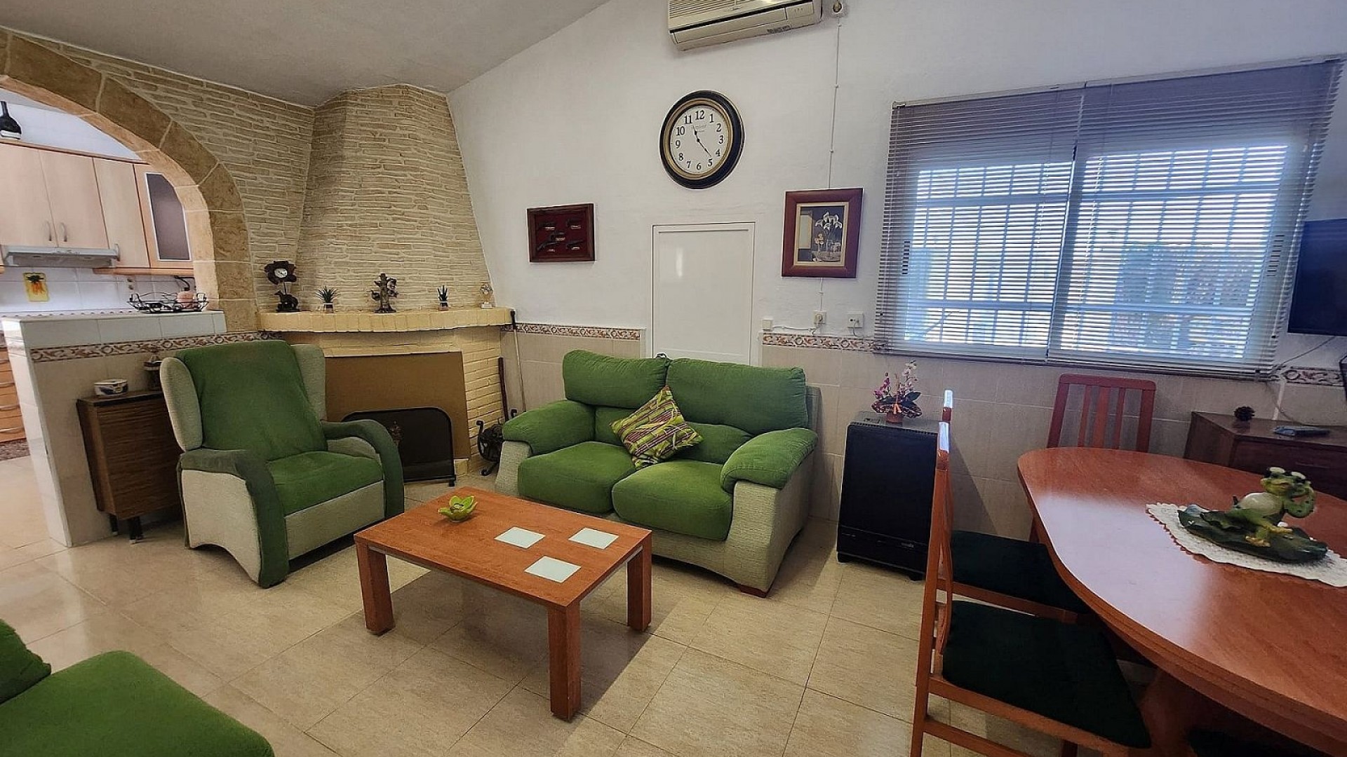 Resale - Freistehende Villa -
Villena