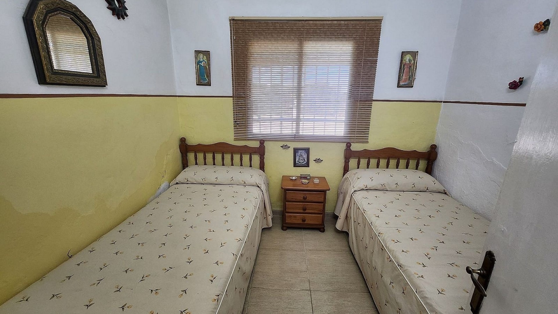 Resale - Freistehende Villa -
Villena