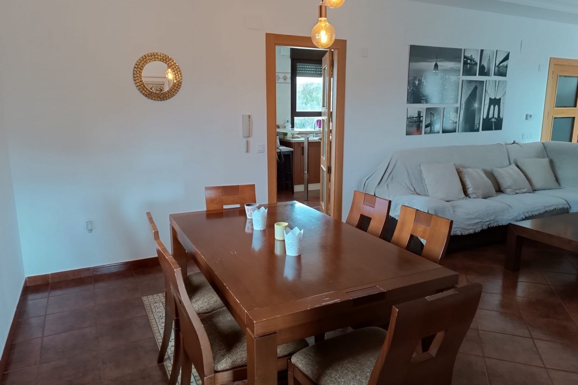 Resale - Freistehende Villa -
Yecla - Inland