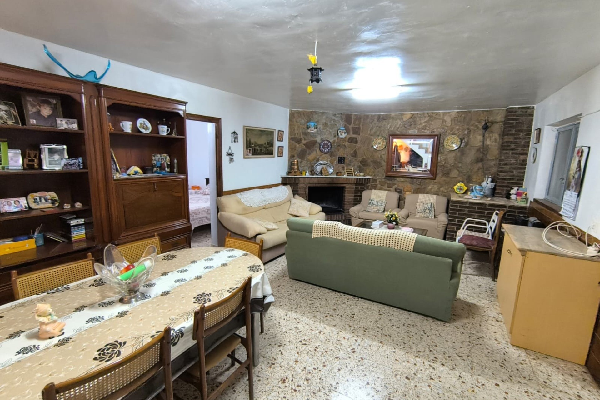 Resale - Freistehende Villa -
Yecla - Inland