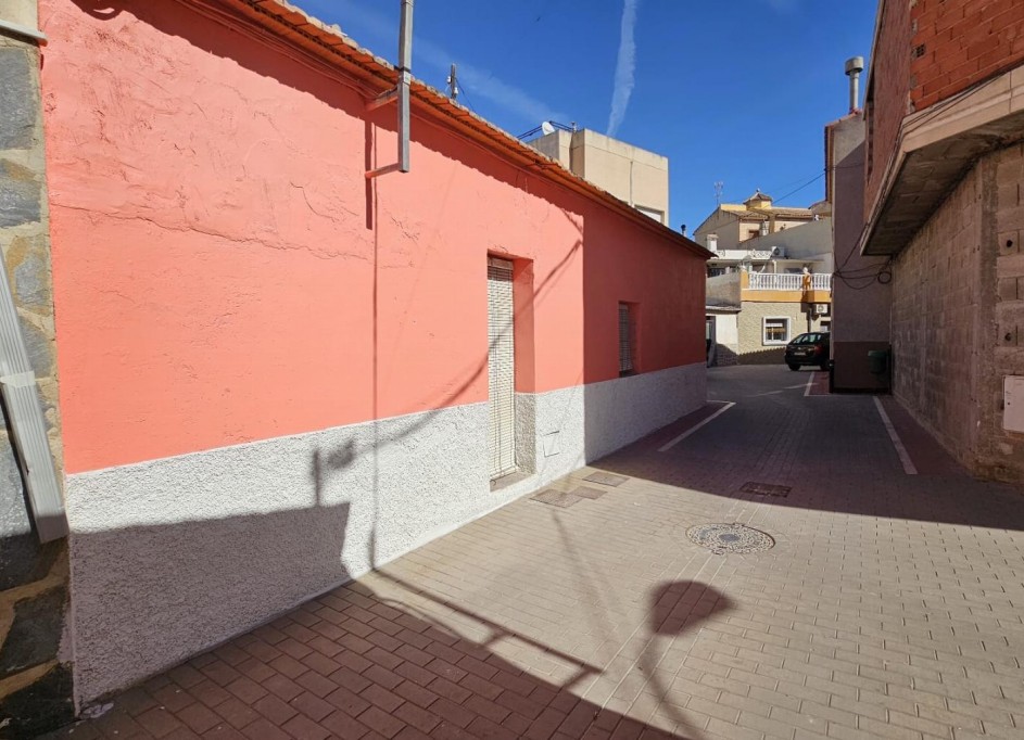 Resale - Garage -
Benferri - CENTRO