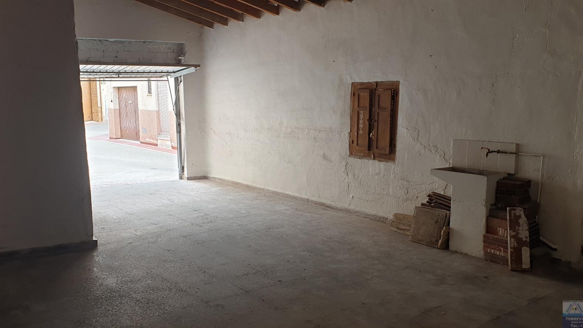 Resale - Garage -
Benferri - CENTRO