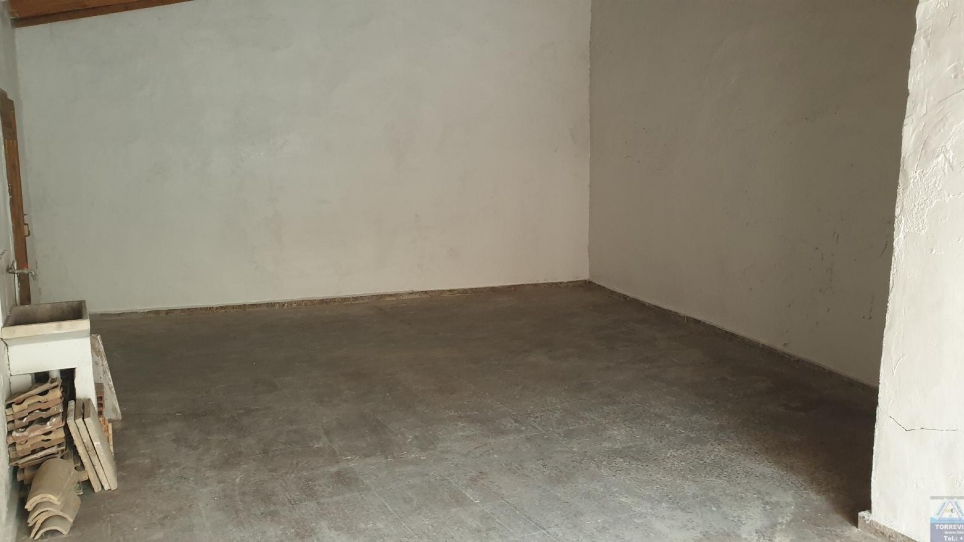 Resale - Garage -
Benferri - CENTRO