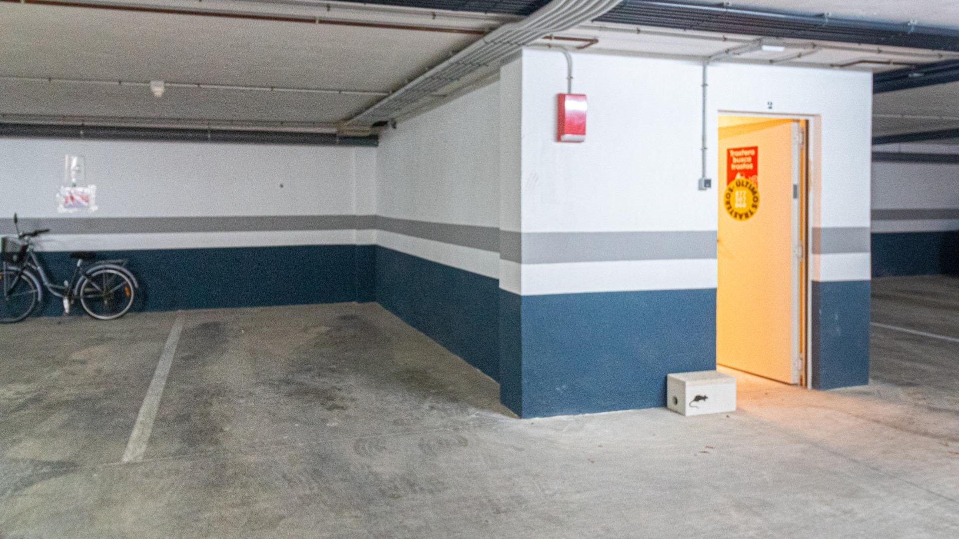 Resale - Garage -
Orihuela Costa - Agua Marina