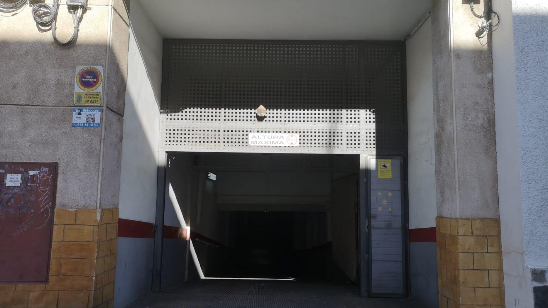 Resale - Garage -
Torrevieja - Estacion de autobuses