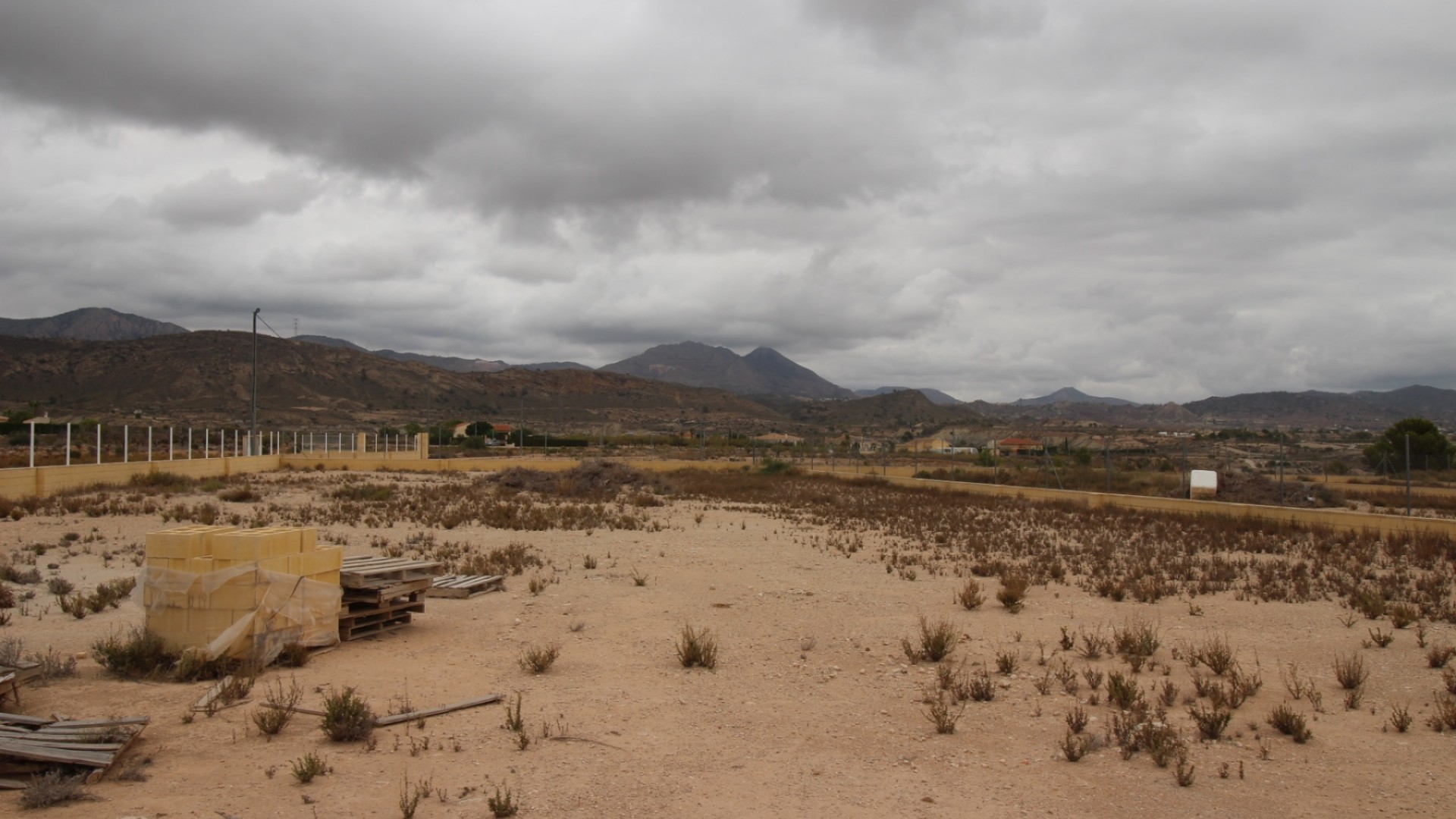 Resale - Grundstück Grundstück -
Abanilla