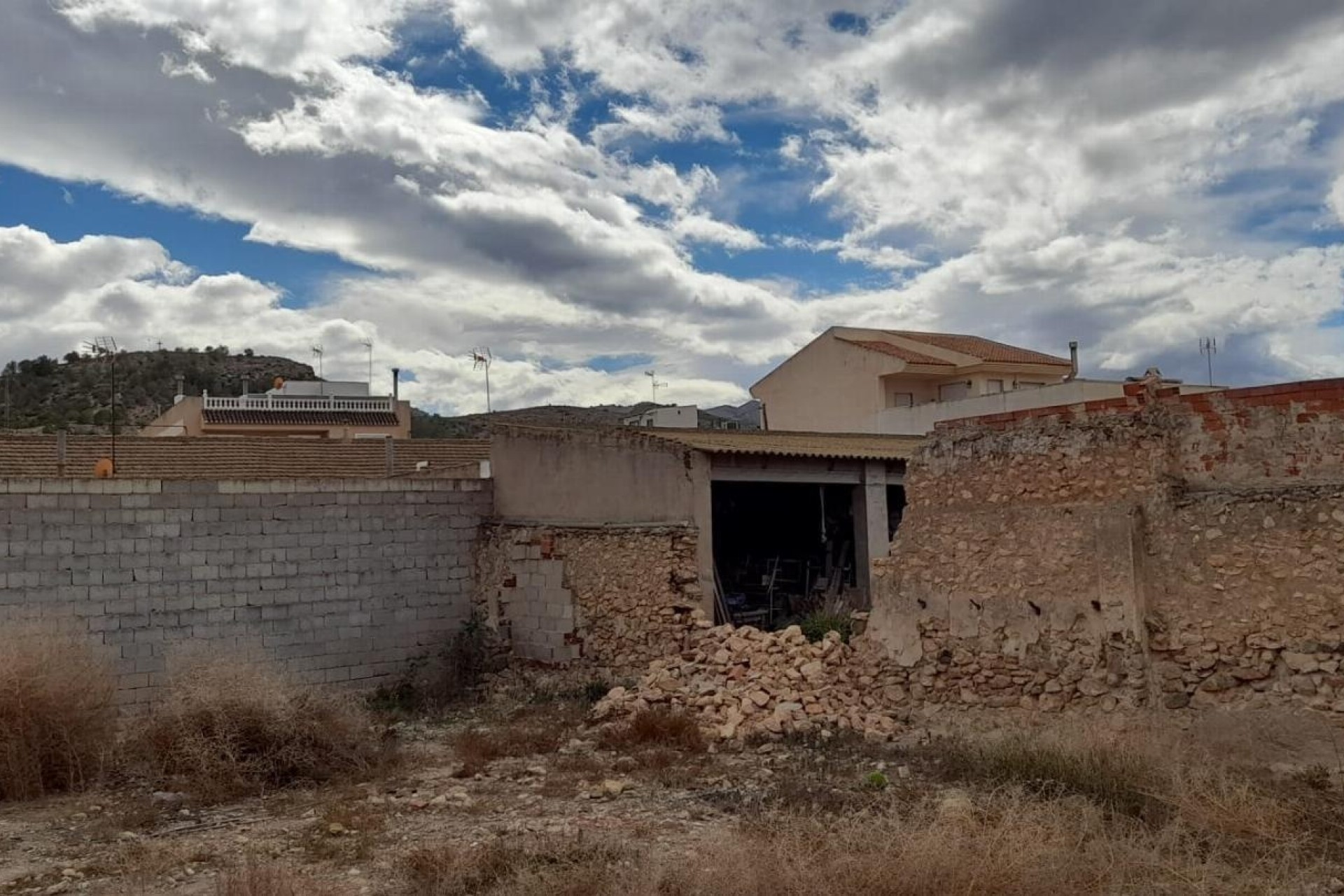 Resale - Grundstück / Land -
Benferri - CENTRO