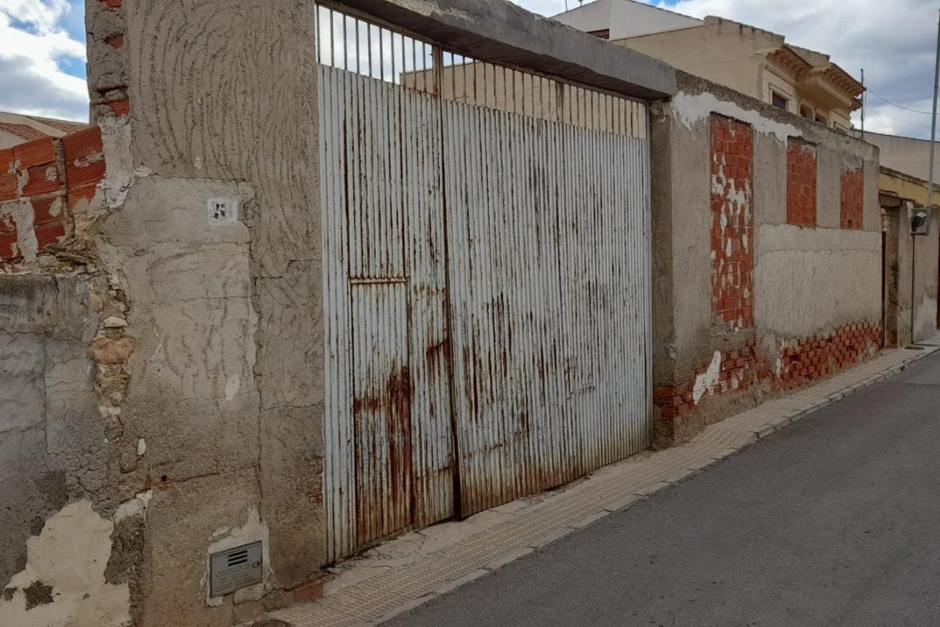 Resale - Grundstück / Land -
Benferri - CENTRO