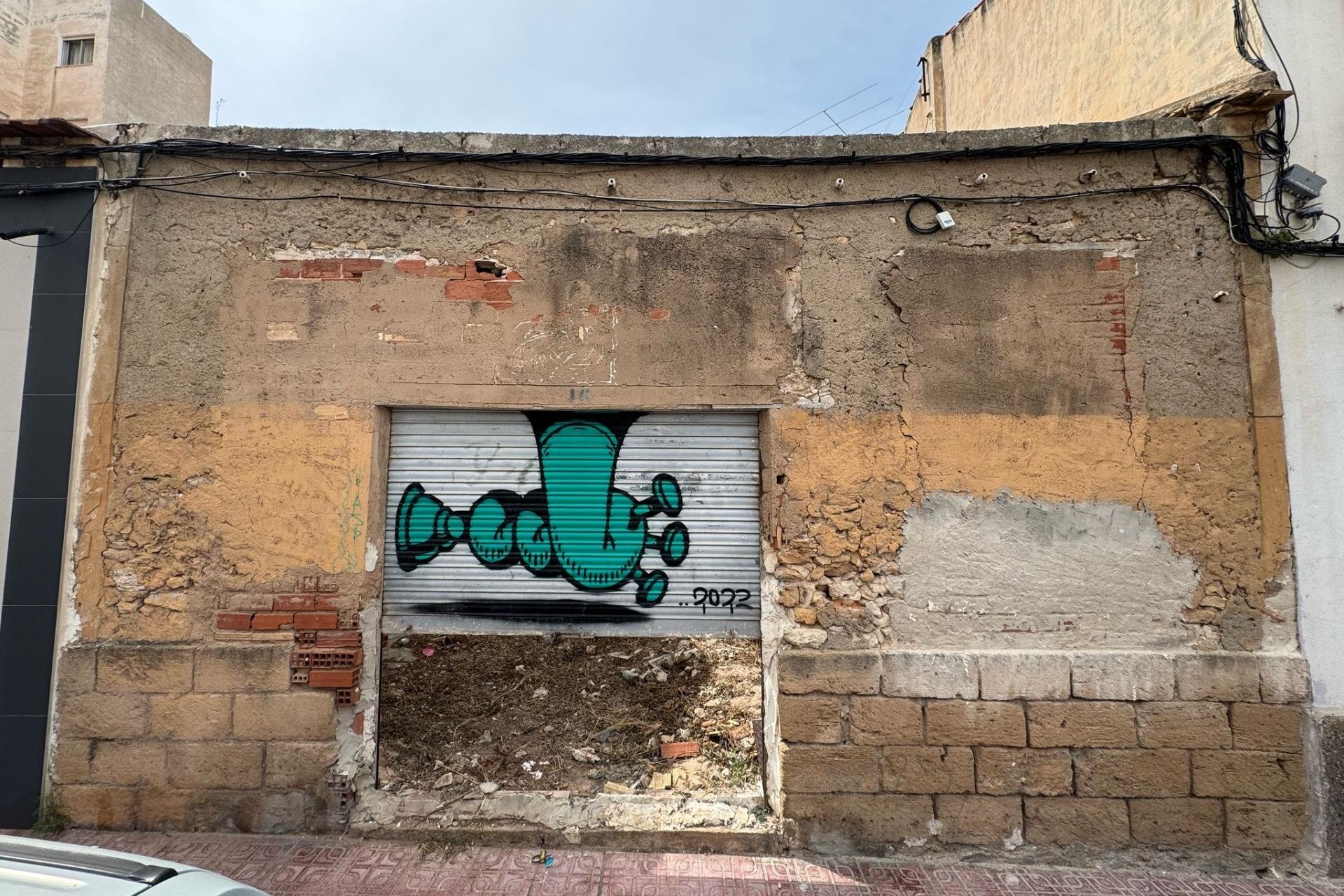 Resale - Grundstück / Land -
Torrevieja - Centro